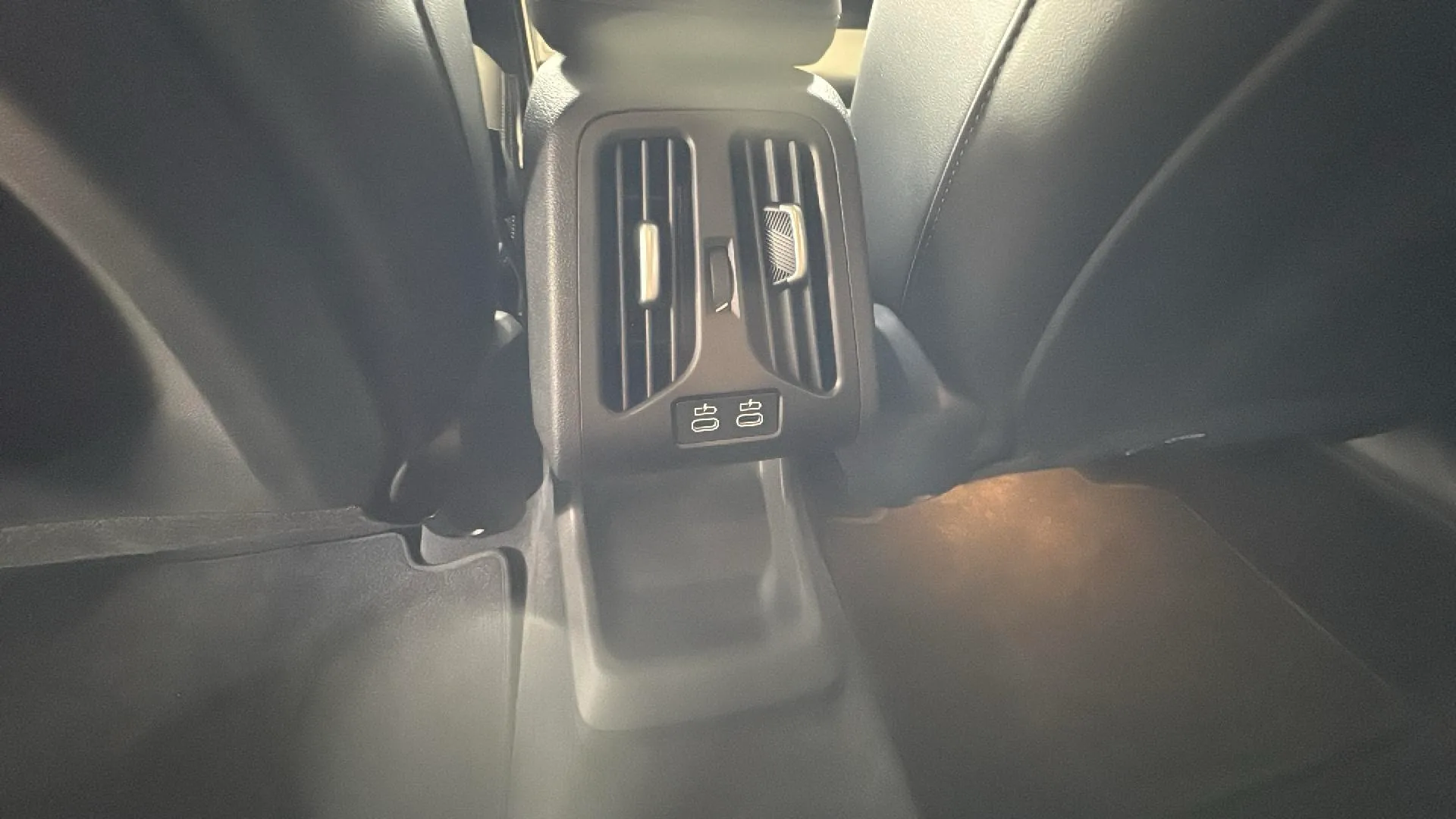 BMW X2 sDrive18d - foto 32