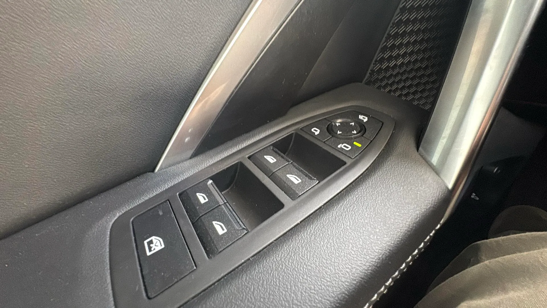 BMW X2 sDrive18d - foto 17