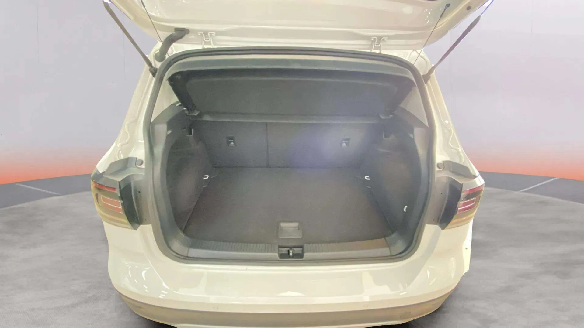 Volkswagen T-Cross Advance 1.0 TSI - foto 12