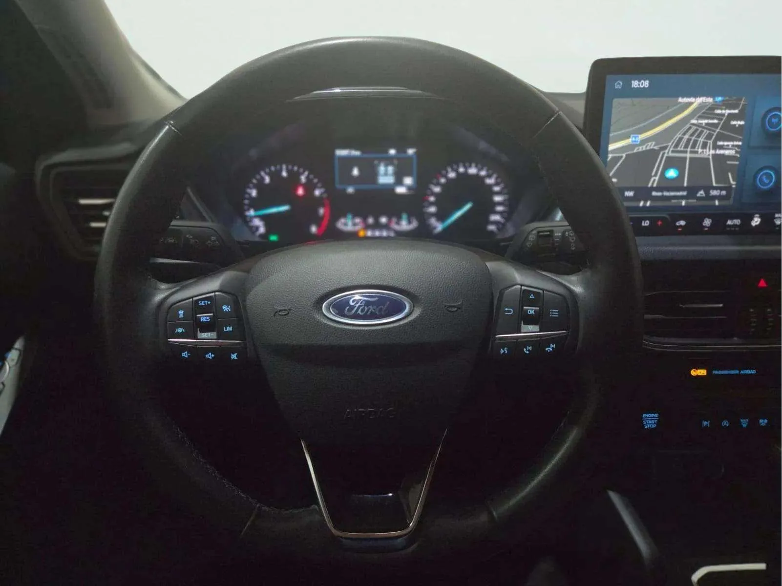 Ford Focus 1.0 EcoBoost MHEV Active - foto 17