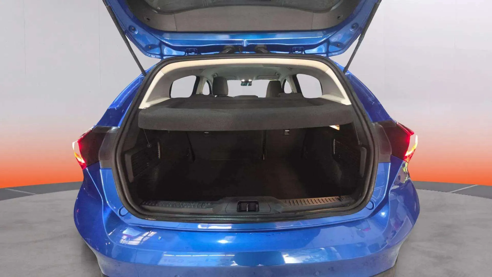 Ford Focus 1.0 EcoBoost MHEV Active - foto 5