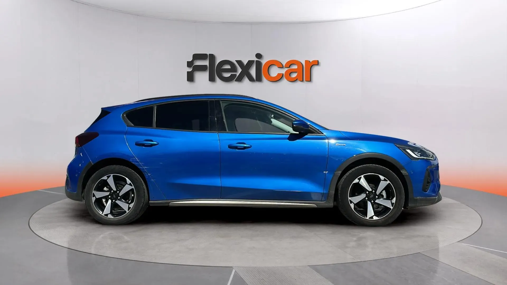 Ford Focus 1.0 EcoBoost MHEV Active - foto 8