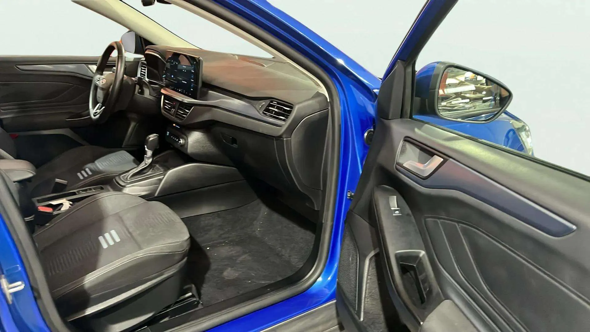 Ford Focus 1.0 EcoBoost MHEV Active Des. SIP - foto 13