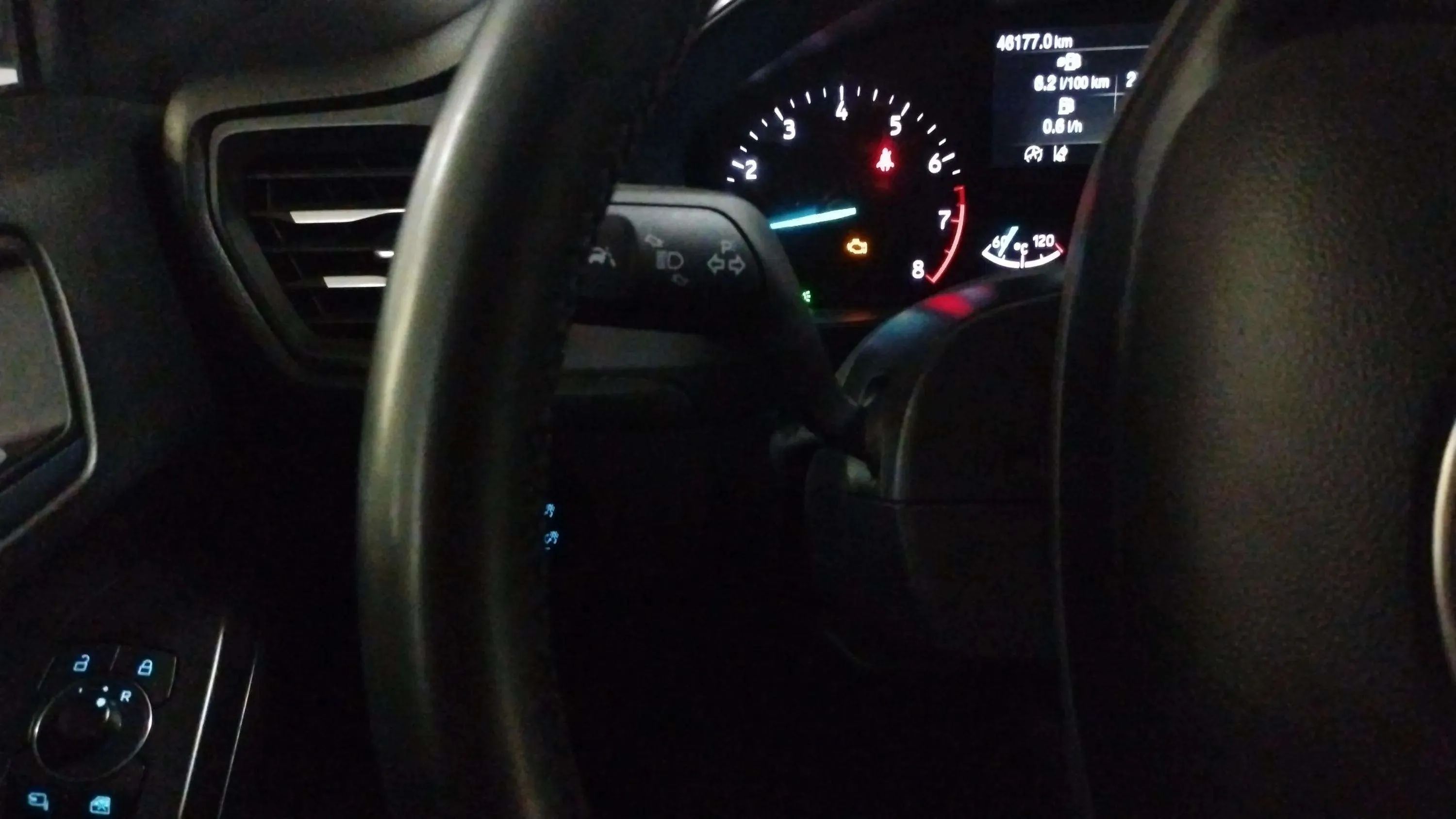 Ford Focus 1.0 EcoBoost MHEV Active - foto 22