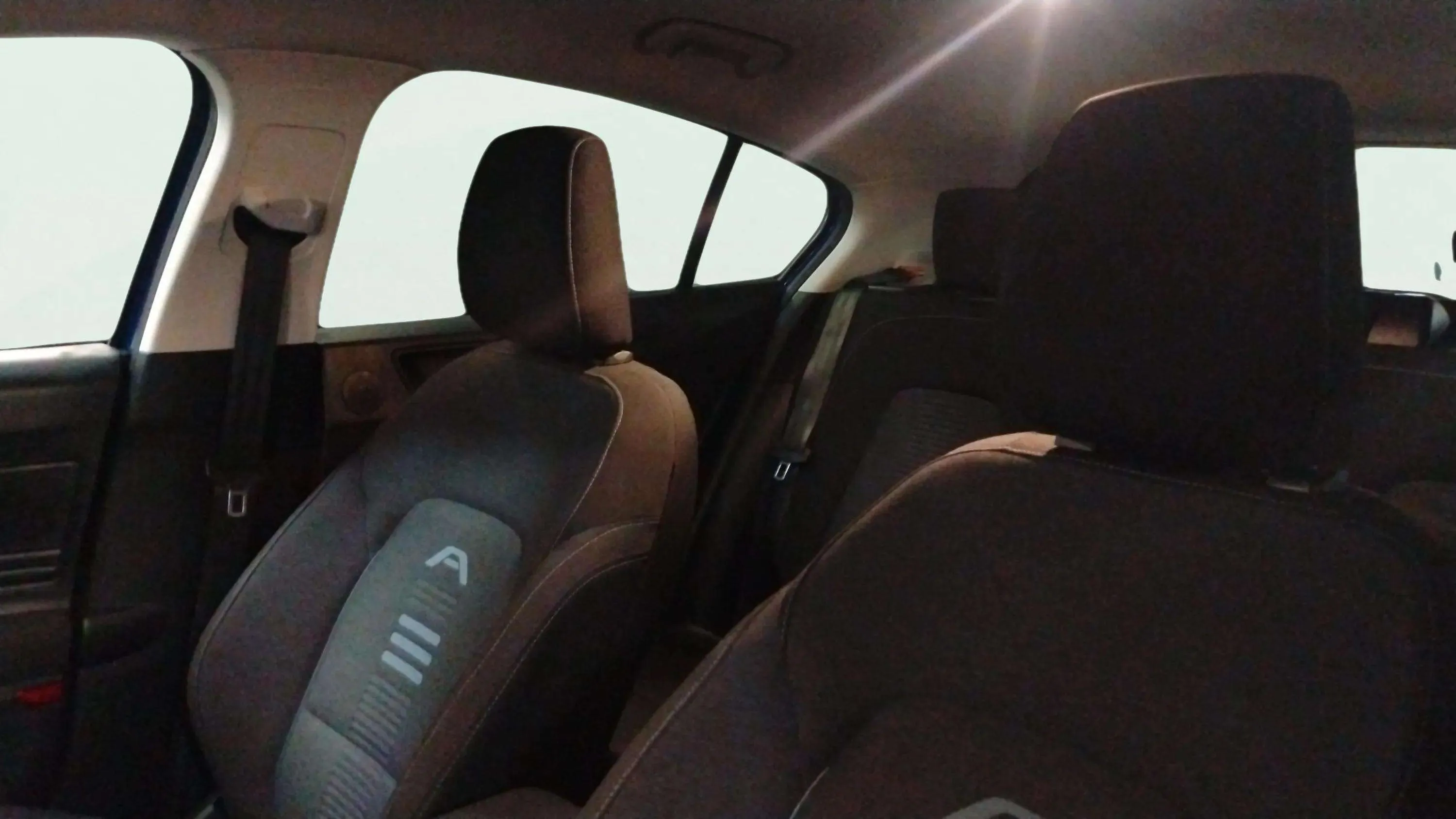 Ford Focus 1.0 EcoBoost MHEV Active - foto 7