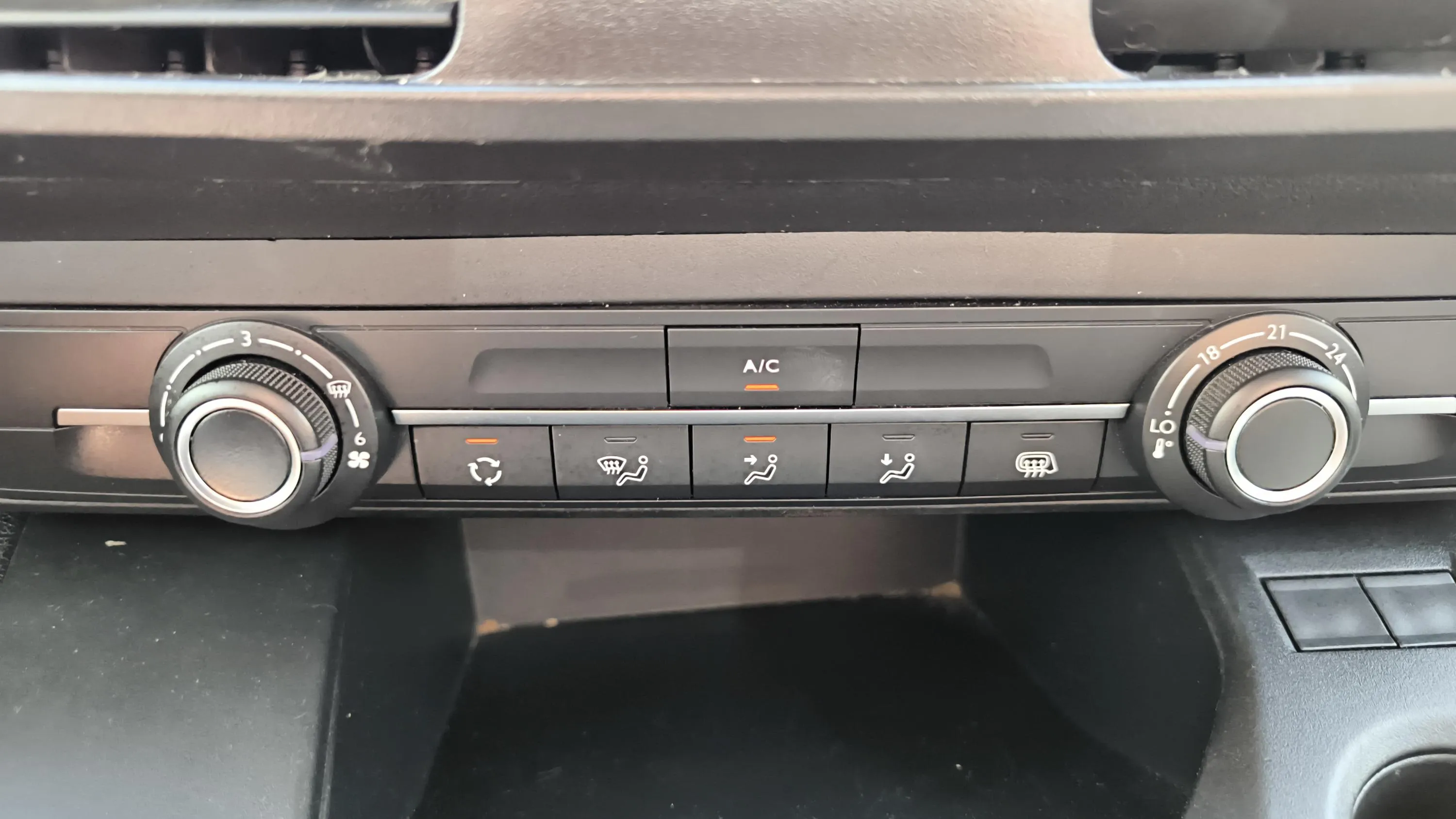 Toyota Proace City 1.5D VX L1 - foto 34