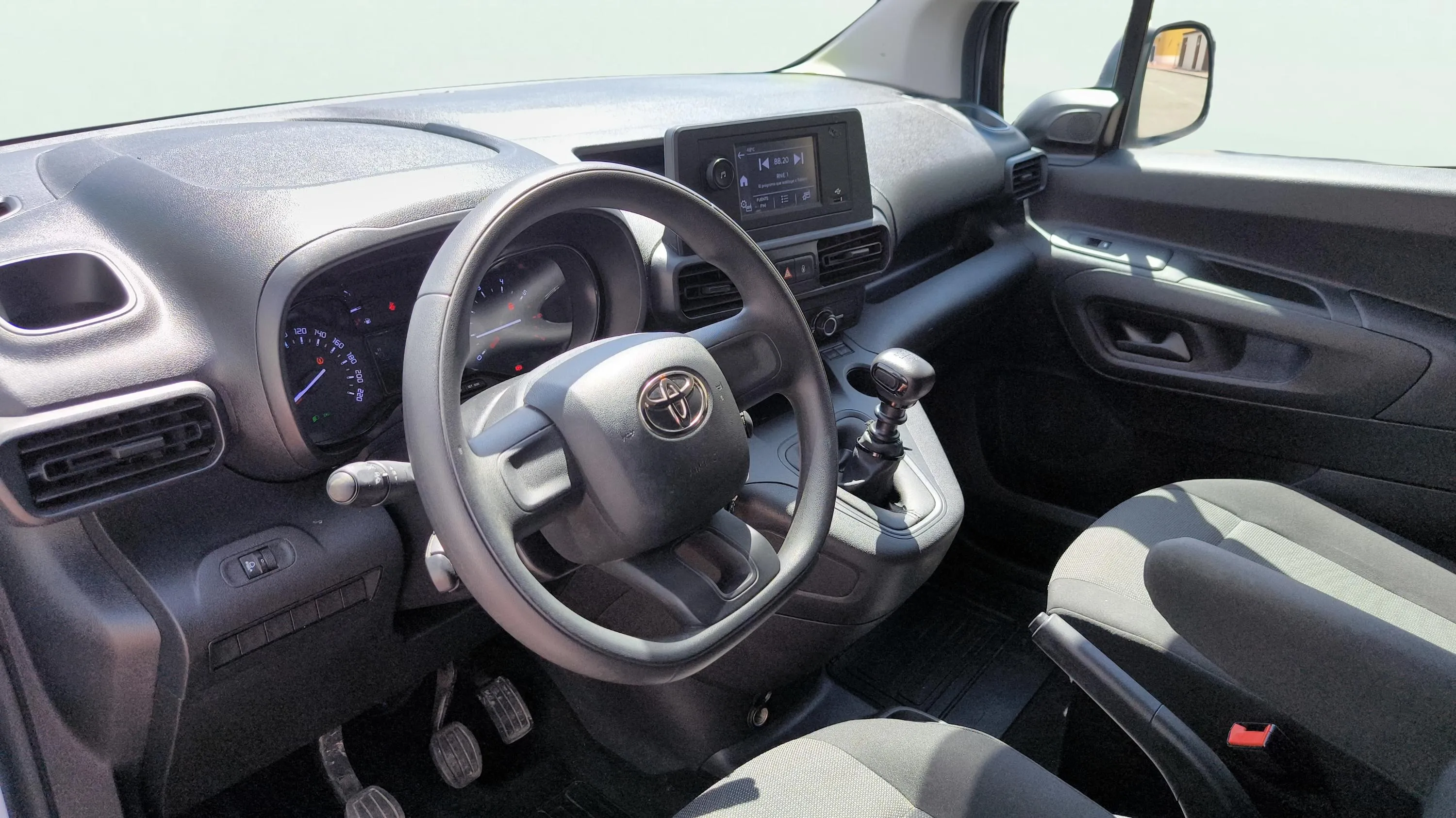Toyota Proace City 1.5D VX L1 - foto 28