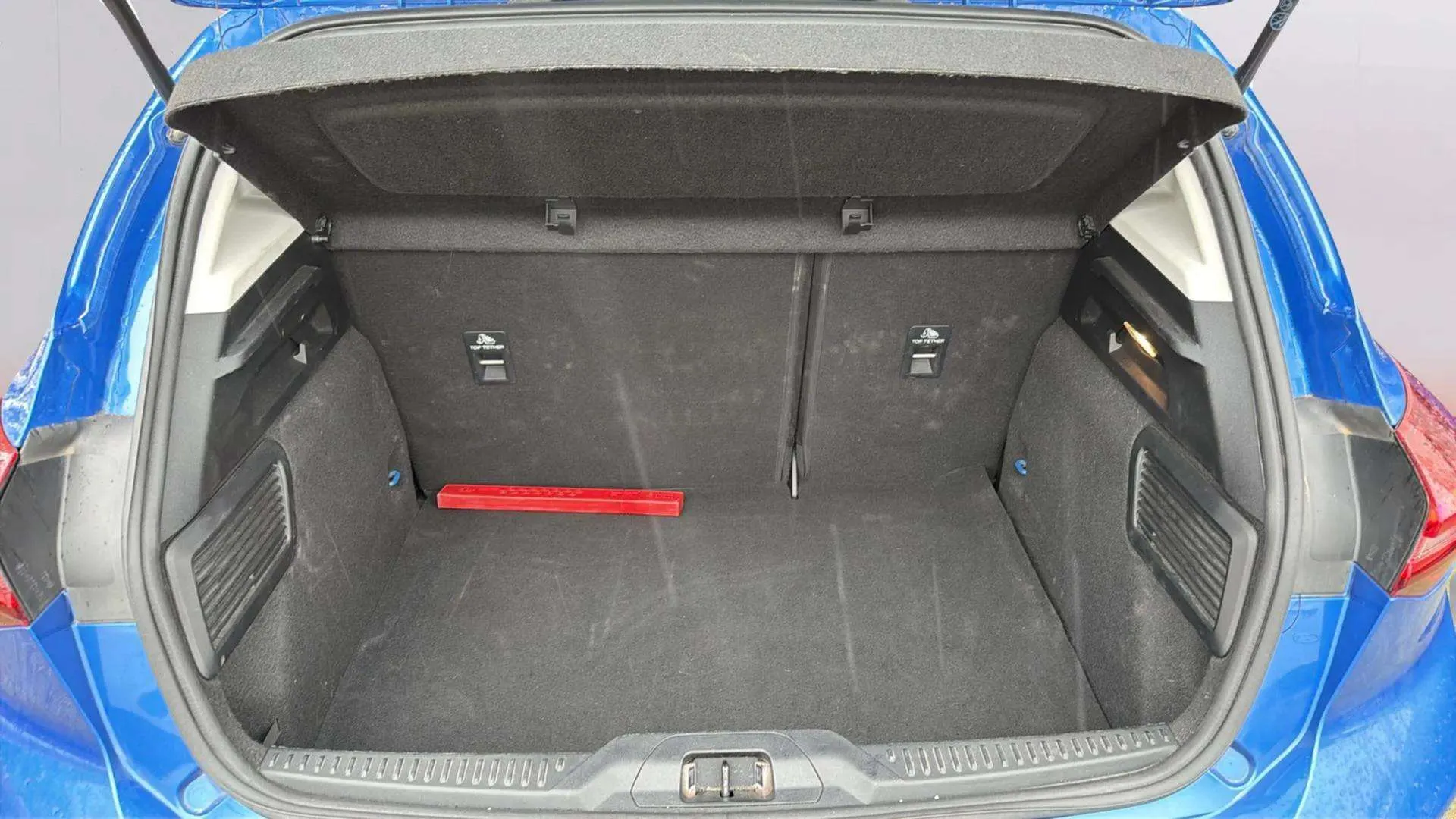 Ford Focus 1.0 EcoBoost MHEV Active - foto 6