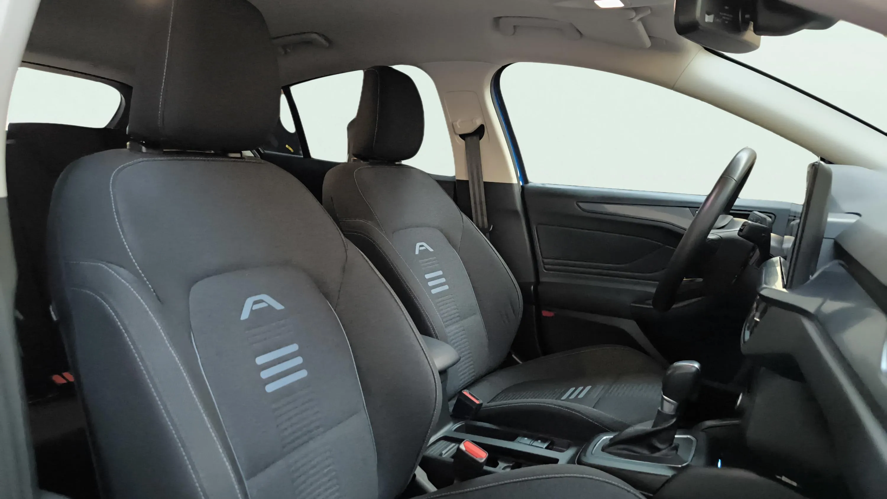 Ford Focus 1.0 EcoBoost MHEV Active - foto 14