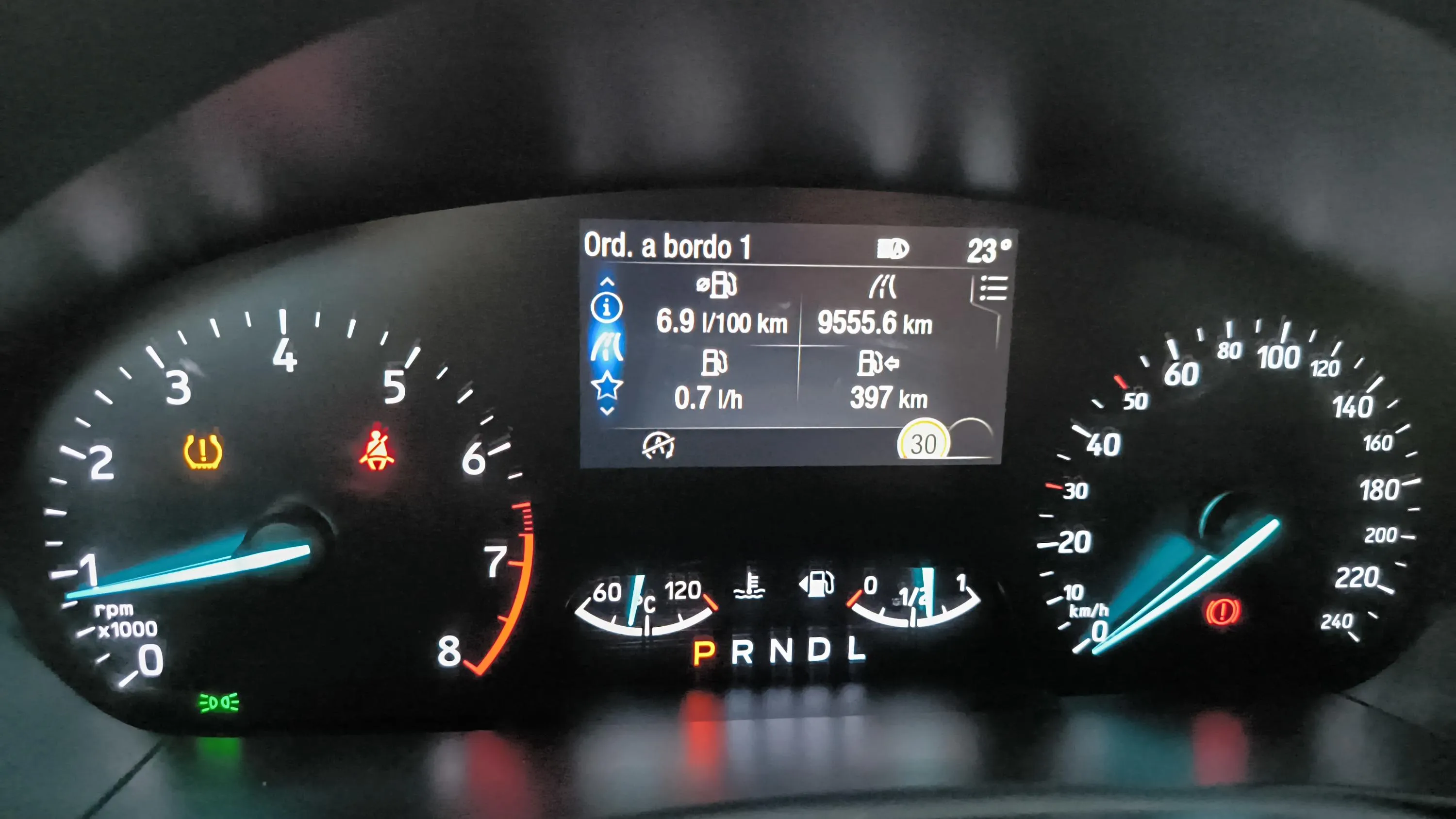 Ford Focus 1.0 EcoBoost MHEV Active - foto 9