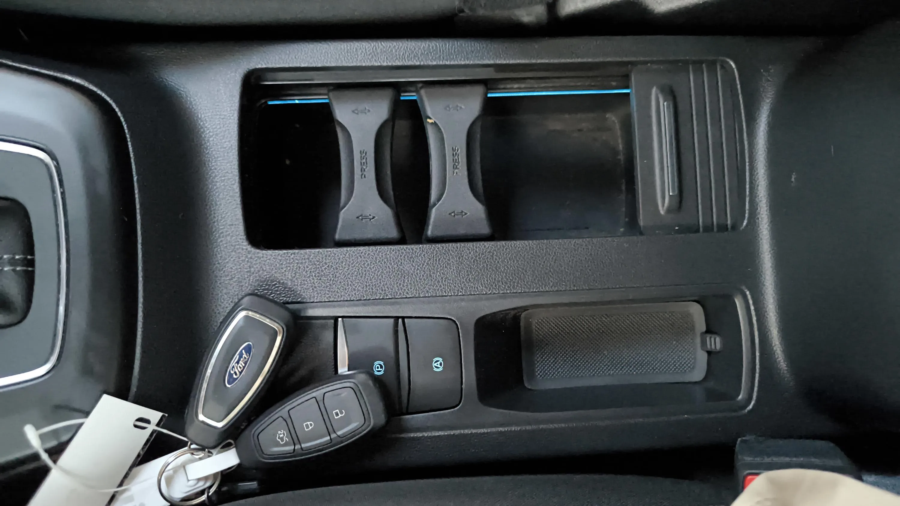 Ford Focus 1.0 EcoBoost MHEV Active - foto 38