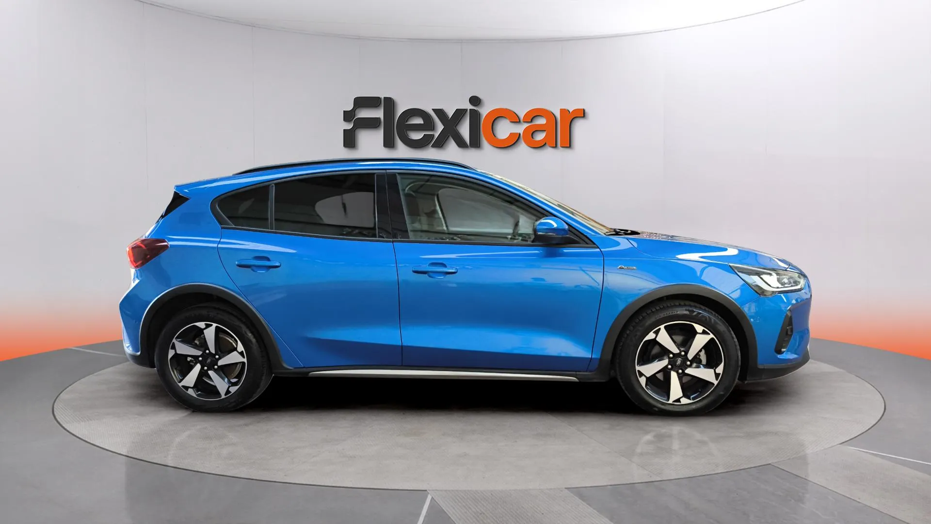 Ford Focus 1.0 EcoBoost MHEV Active - foto 3