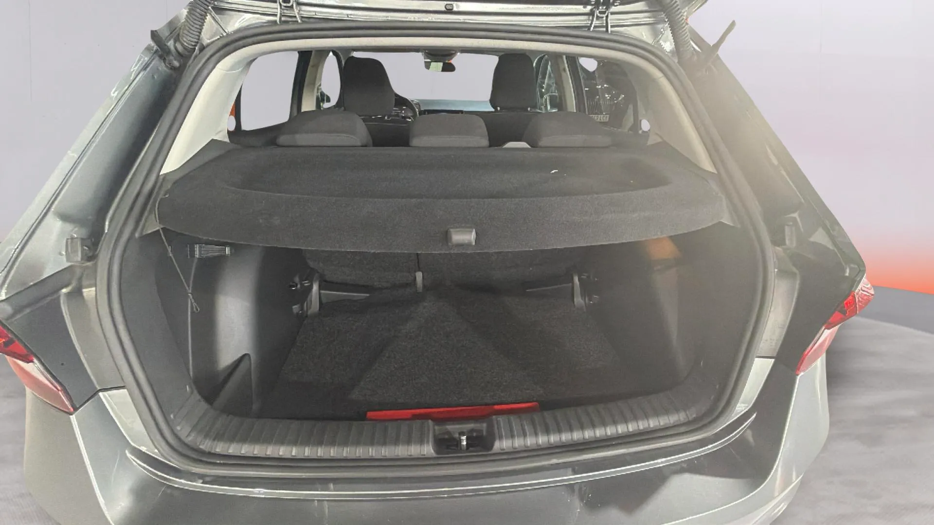 Škoda Fabia 1.0 TSI Selection - foto 24