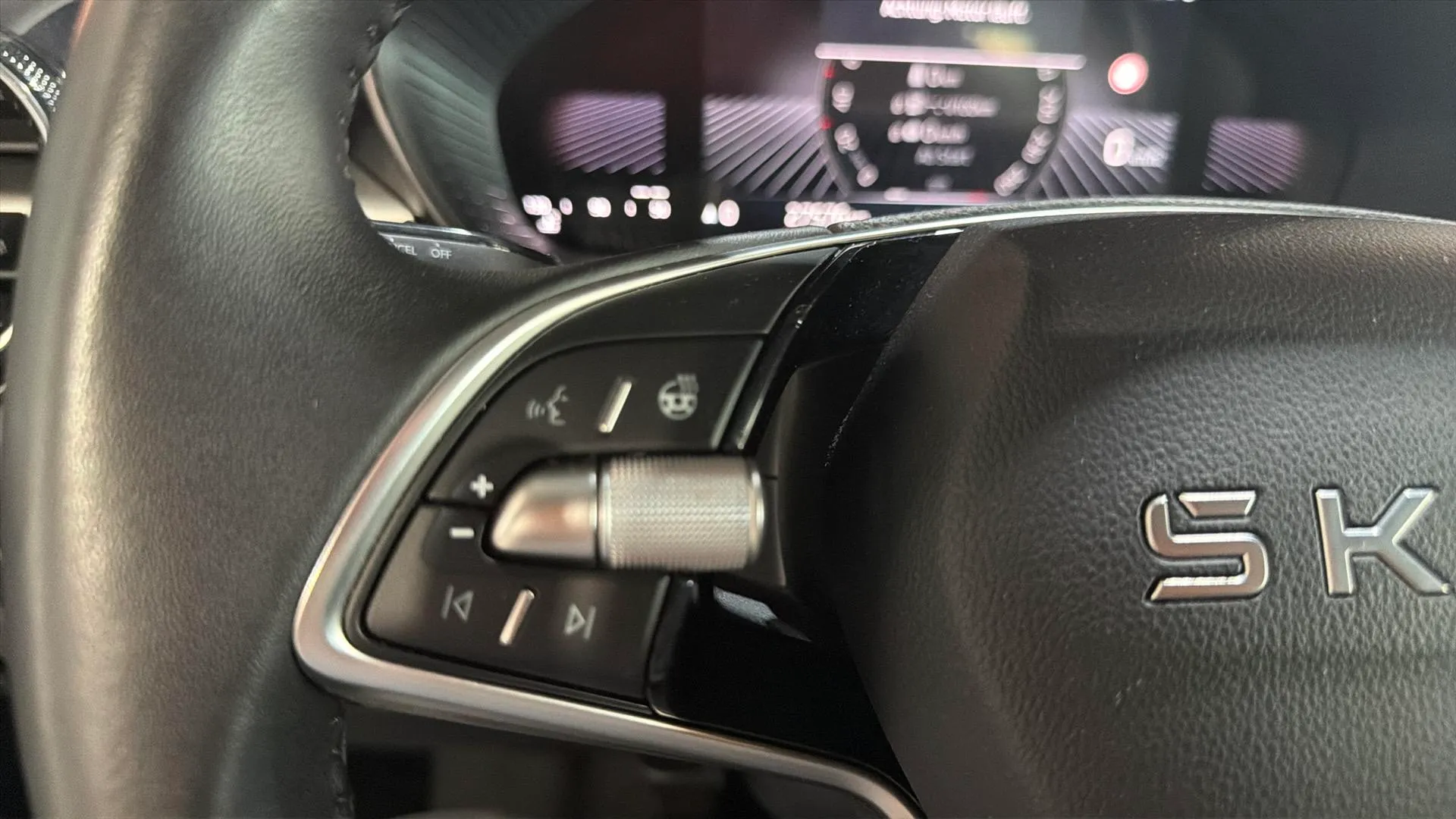 Škoda Fabia 1.0 TSI Selection - foto 11