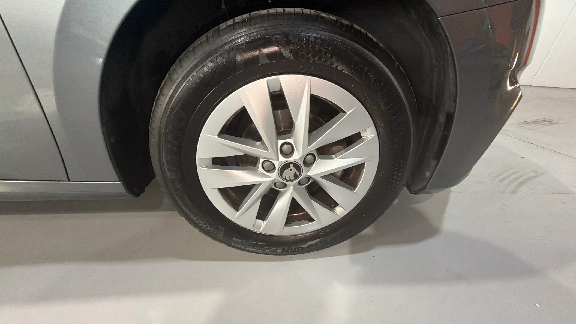 Škoda Fabia 1.0 TSI Selection - foto 23