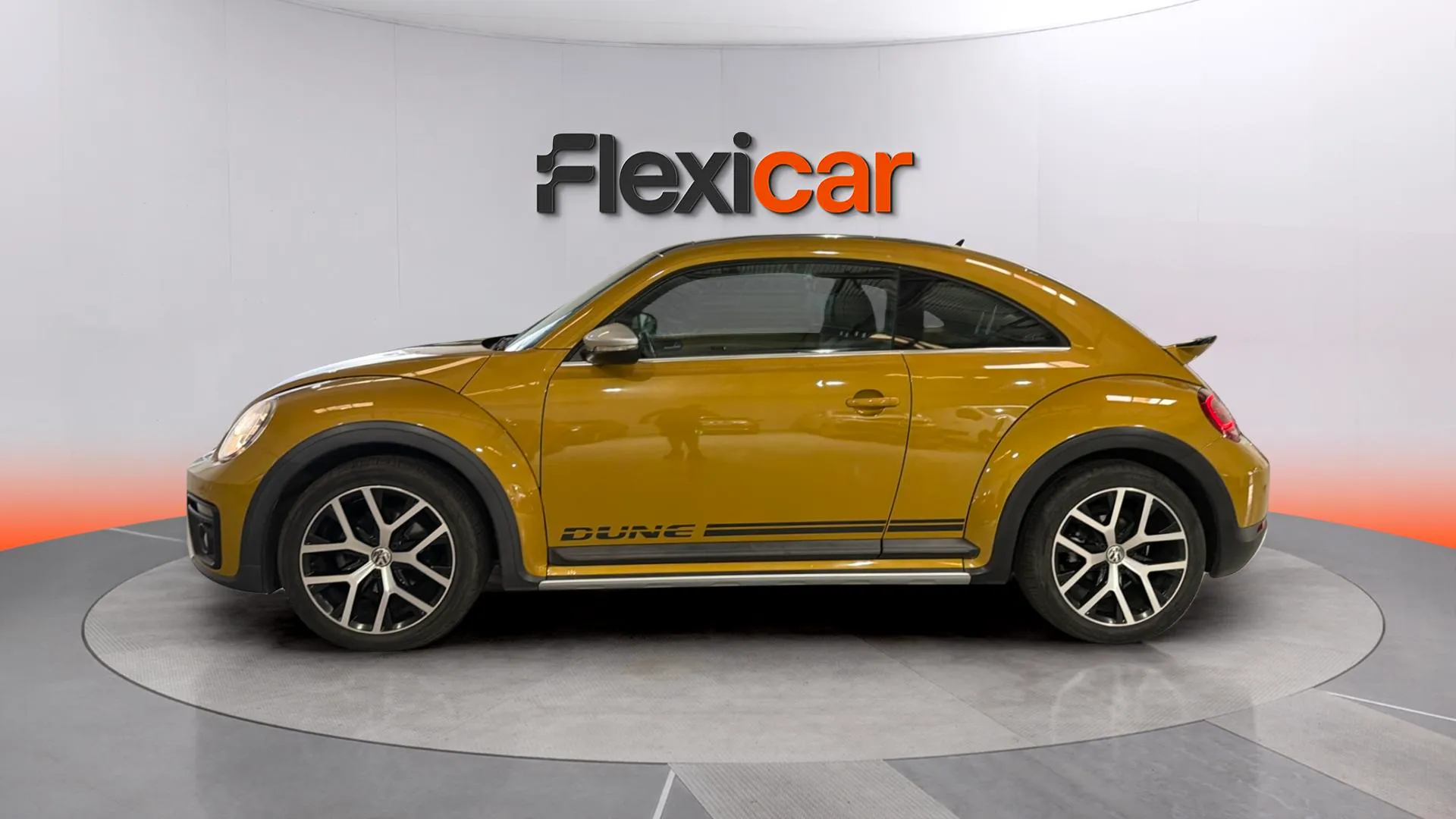 Volkswagen Beetle R-Line 1.4 TSI DSG - foto 4