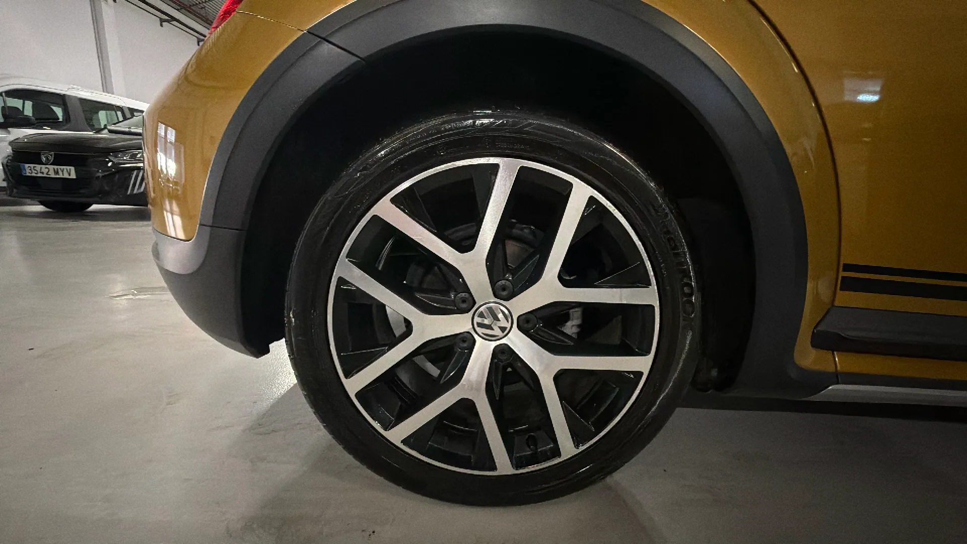 Volkswagen Beetle R-Line 1.4 TSI DSG - foto 19