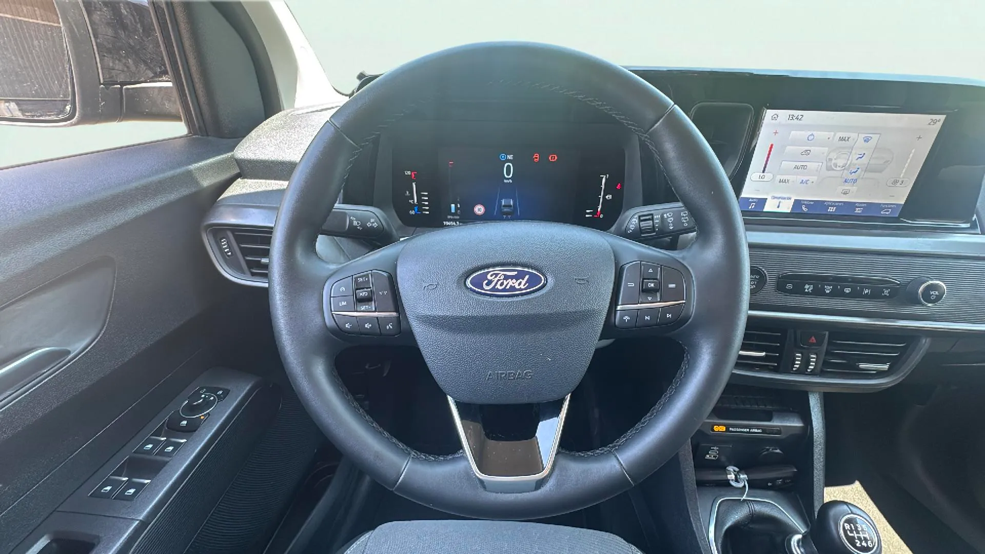 Ford Tourneo Courier 1.0 EcoBoost Active - foto 8
