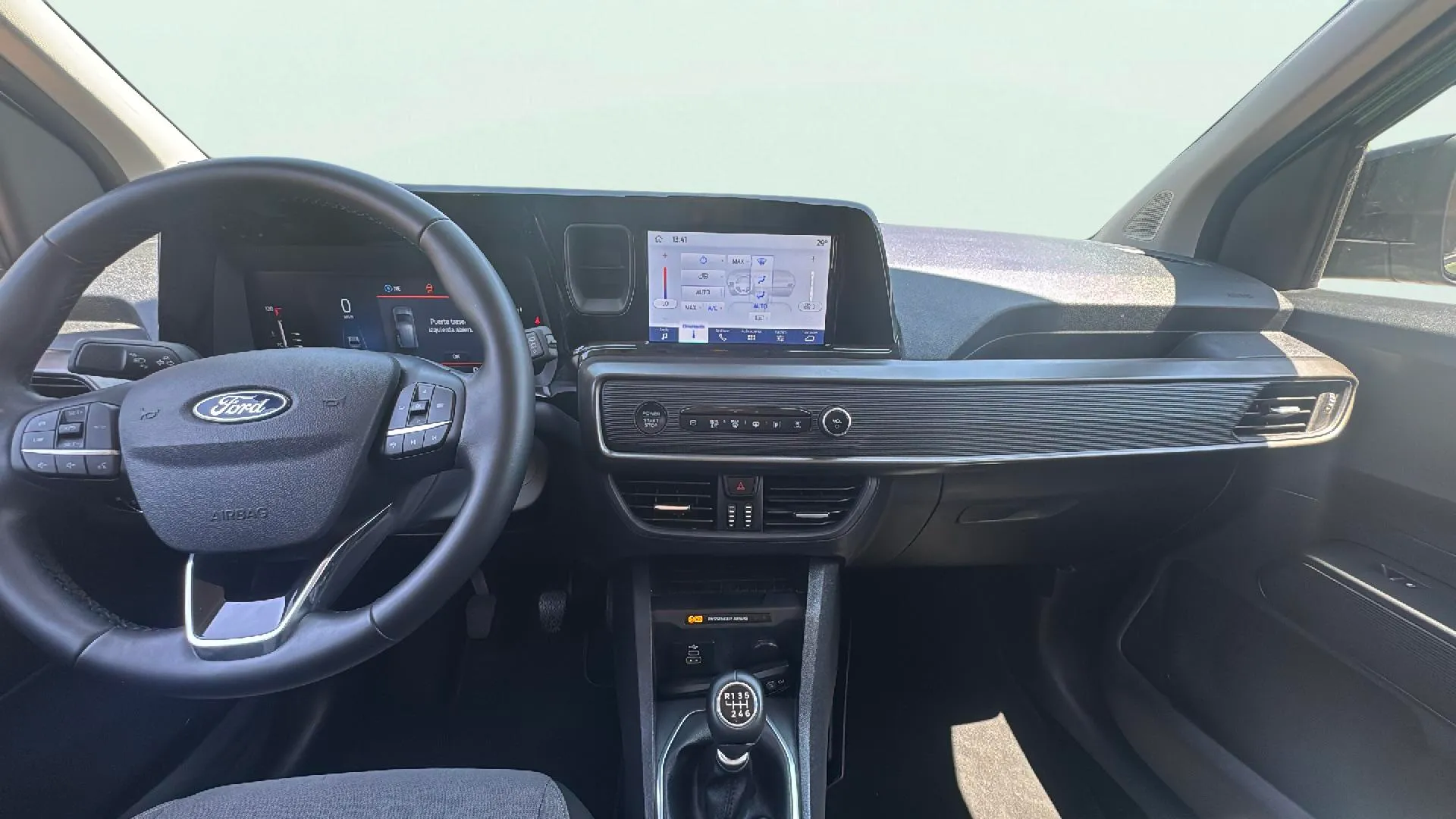 Ford Tourneo Courier 1.0 EcoBoost Active - foto 11