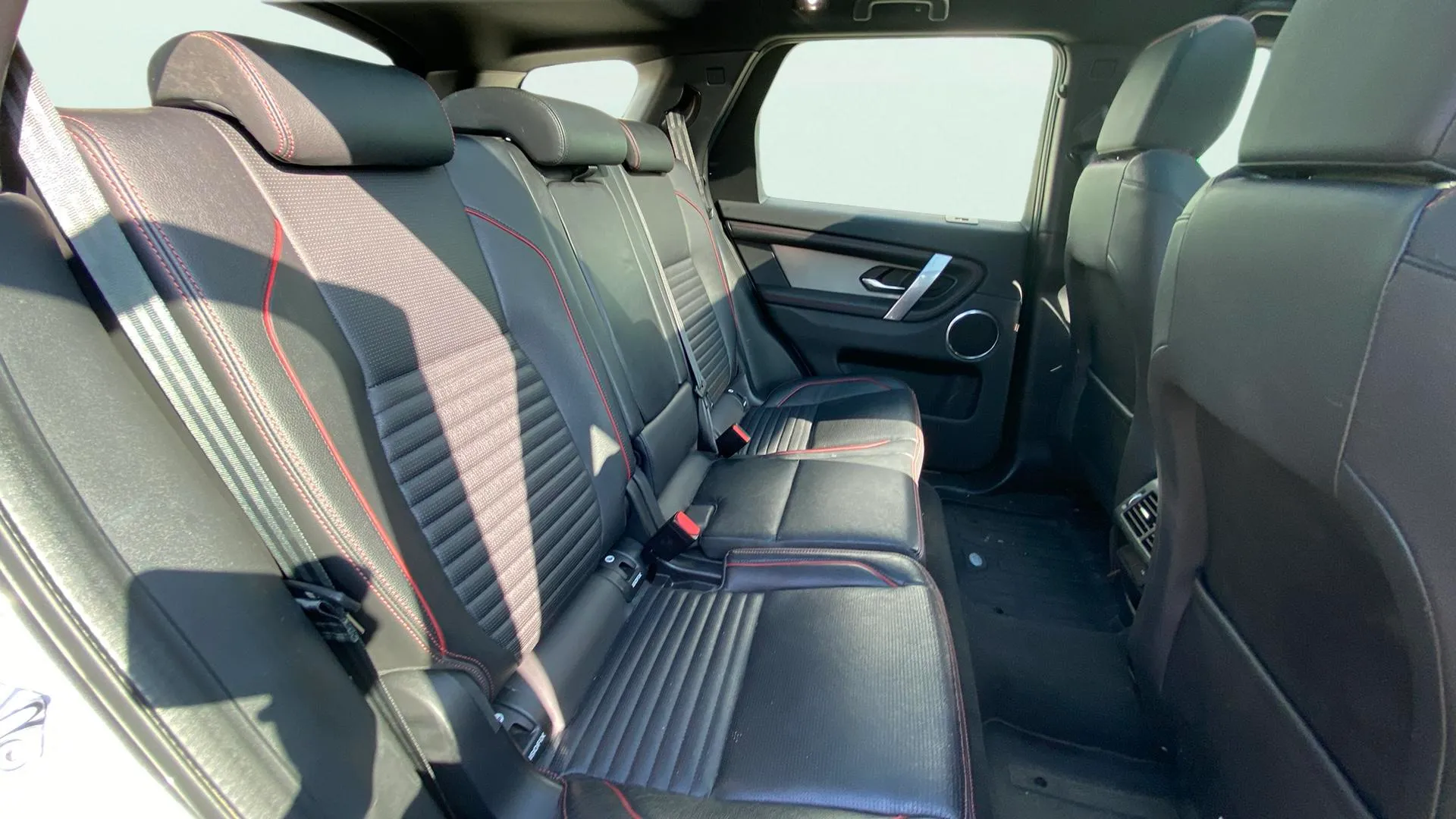 Land Rover Discovery Sport 1.5 I3 PHEV AWD Aut R-Dynamic HSE - foto 26