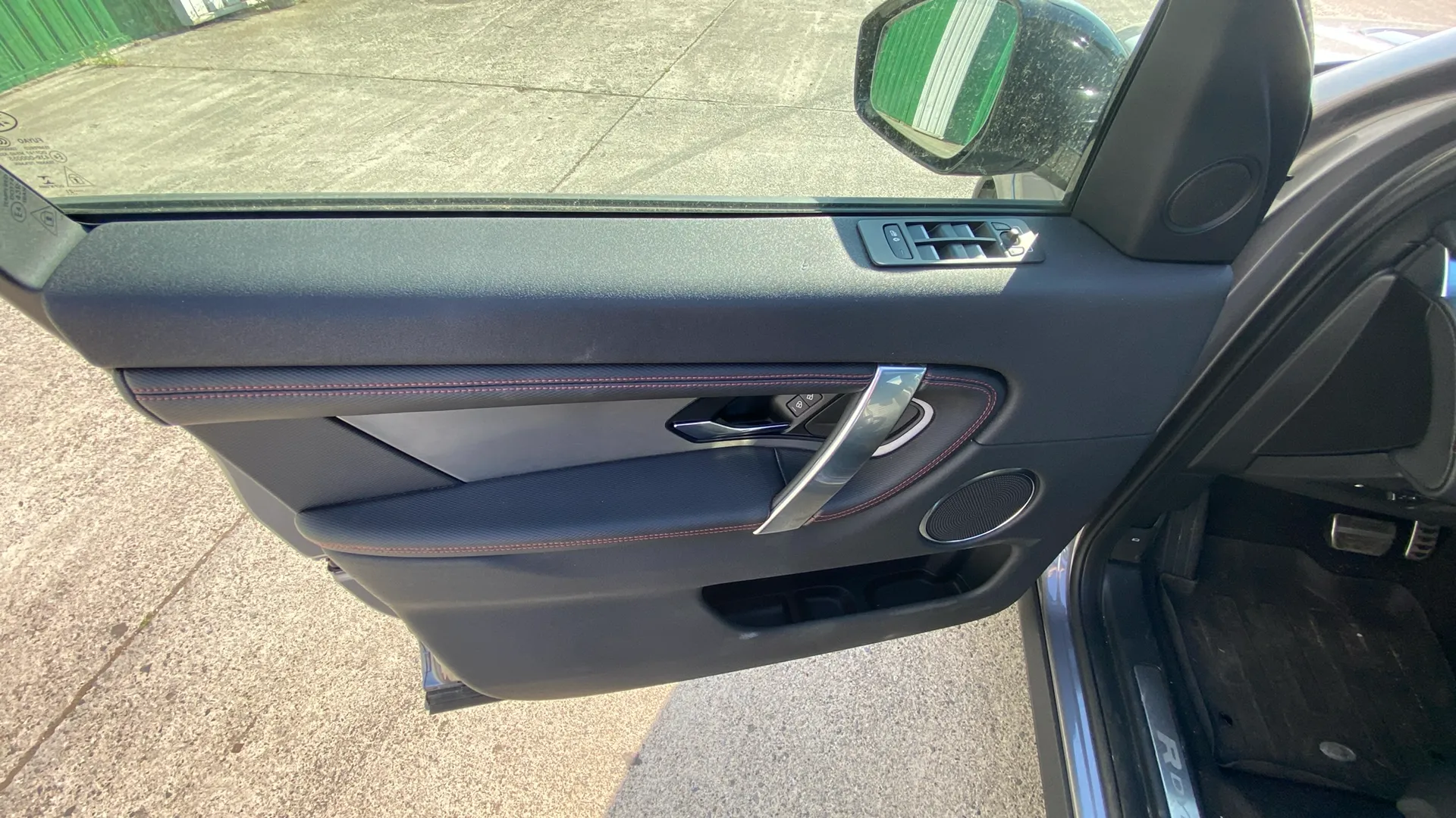 Land Rover Discovery Sport 1.5 I3 PHEV AWD Aut R-Dynamic HSE - foto 16