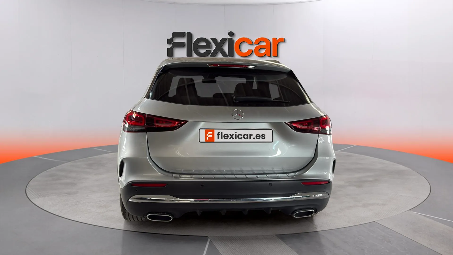 Mercedes-Benz GLA 180 - foto 6