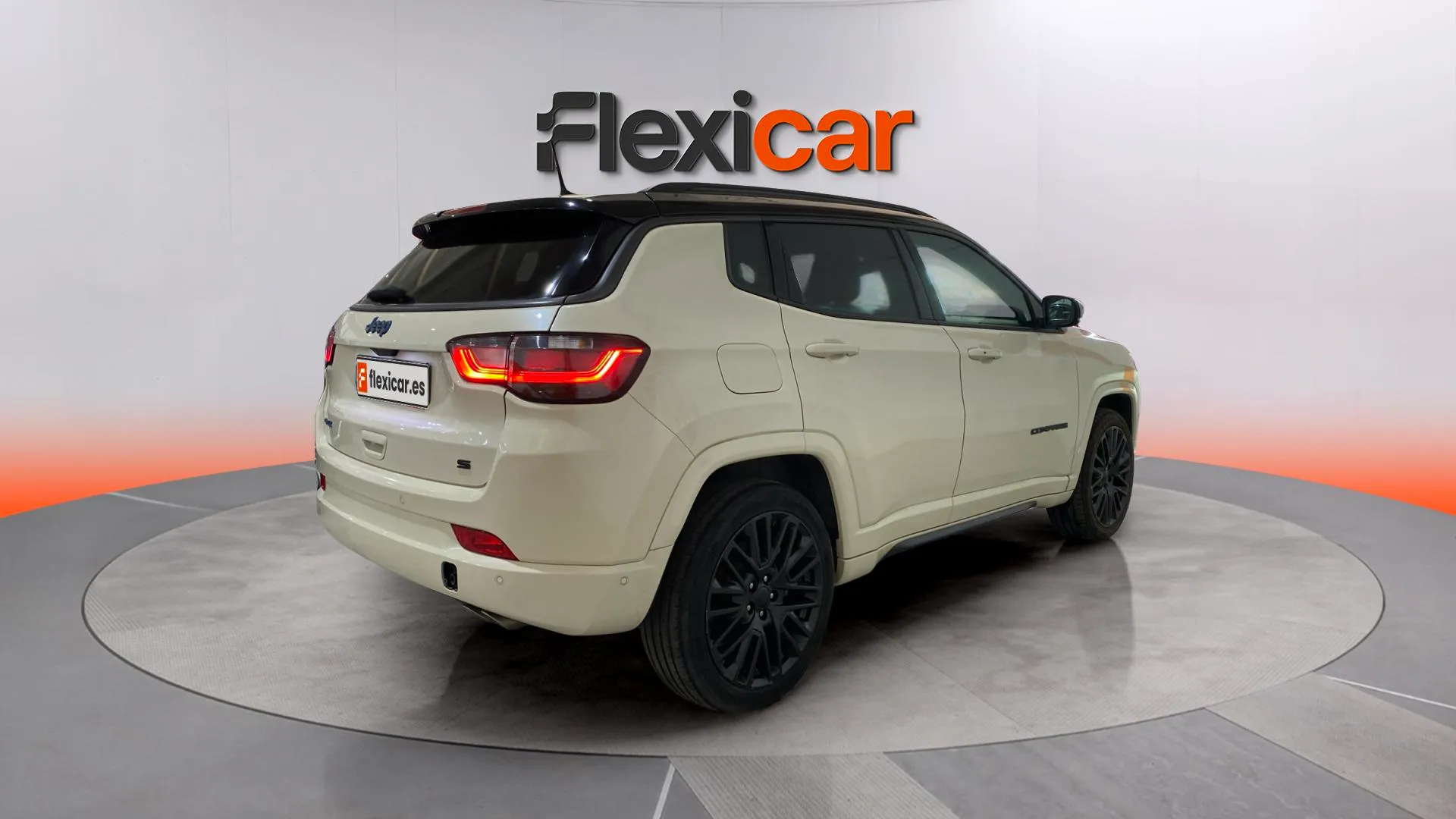 Jeep Compass 1.3 PHEV 80th AWD - foto 6