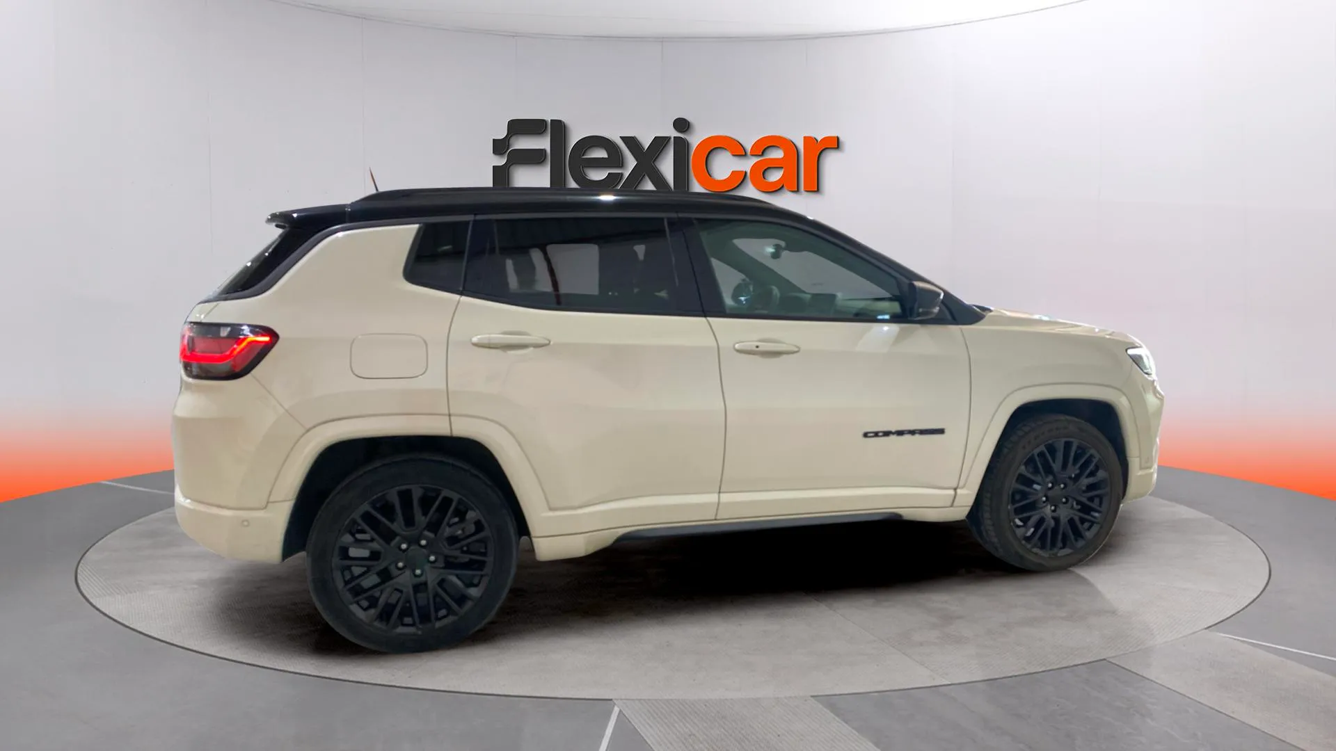 Jeep Compass 1.3 PHEV 80th AWD - foto 7