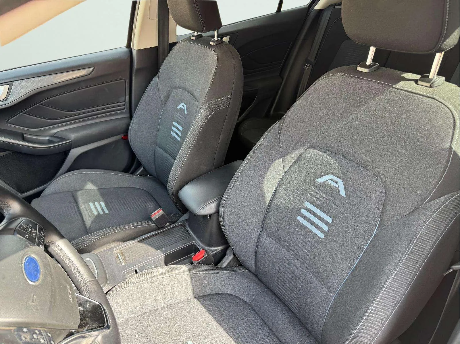 Ford Focus 1.0 EcoBoost MHEV Active - foto 20