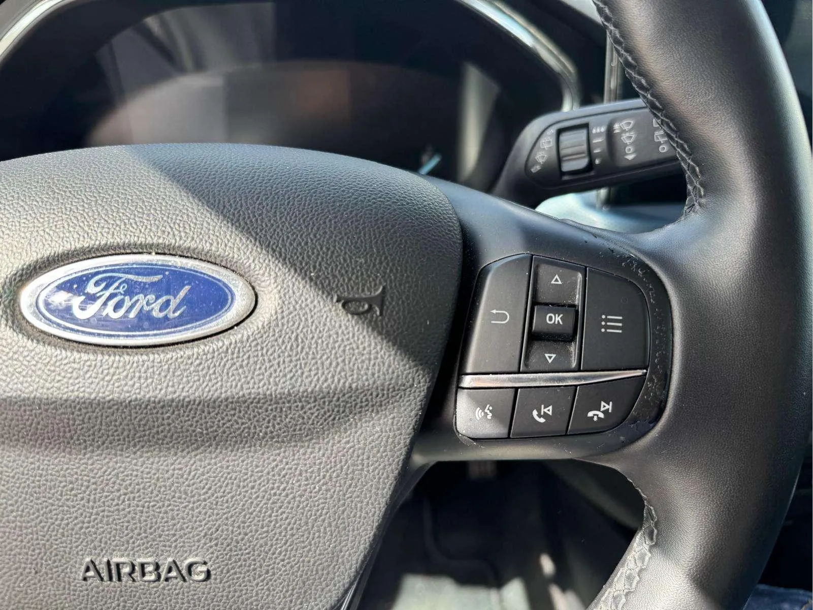 Ford Focus 1.0 EcoBoost MHEV Active - foto 15