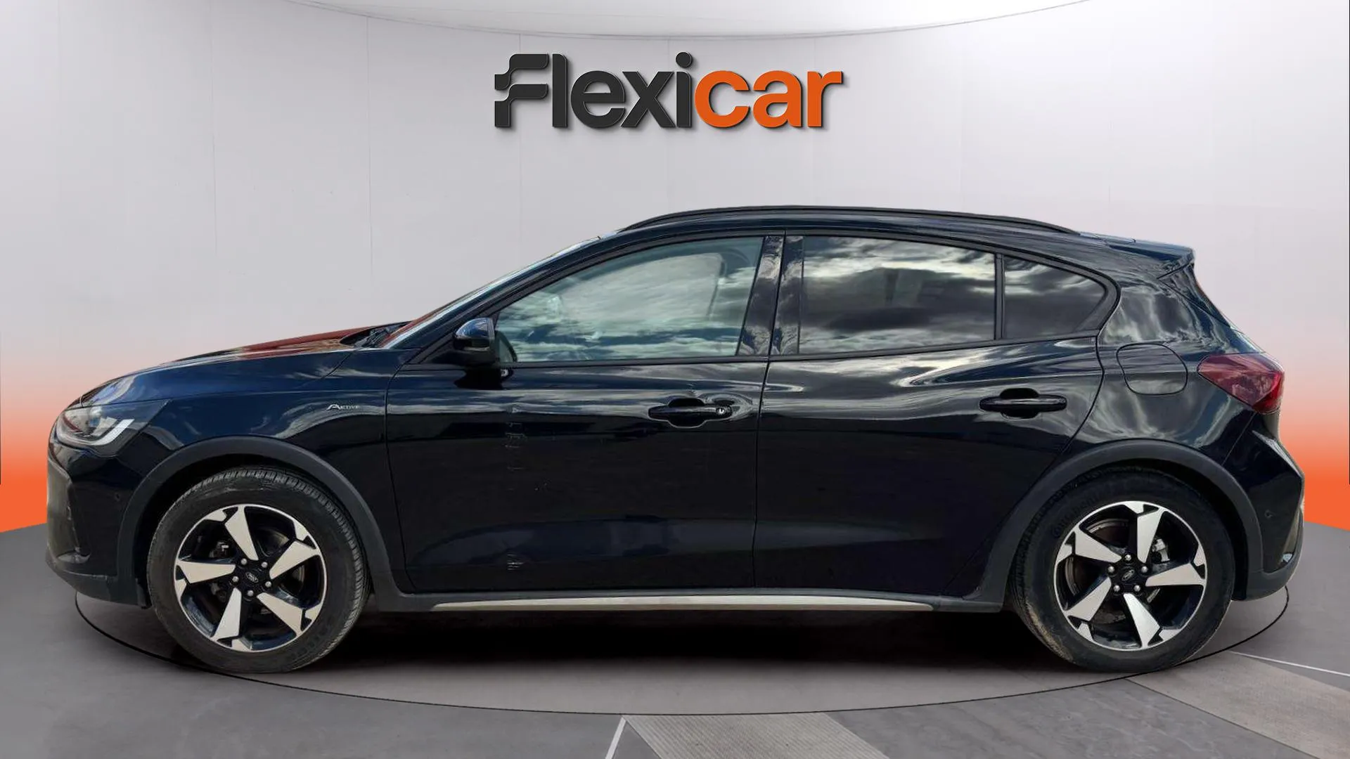 Ford Focus 1.0 EcoBoost MHEV Active - foto 4