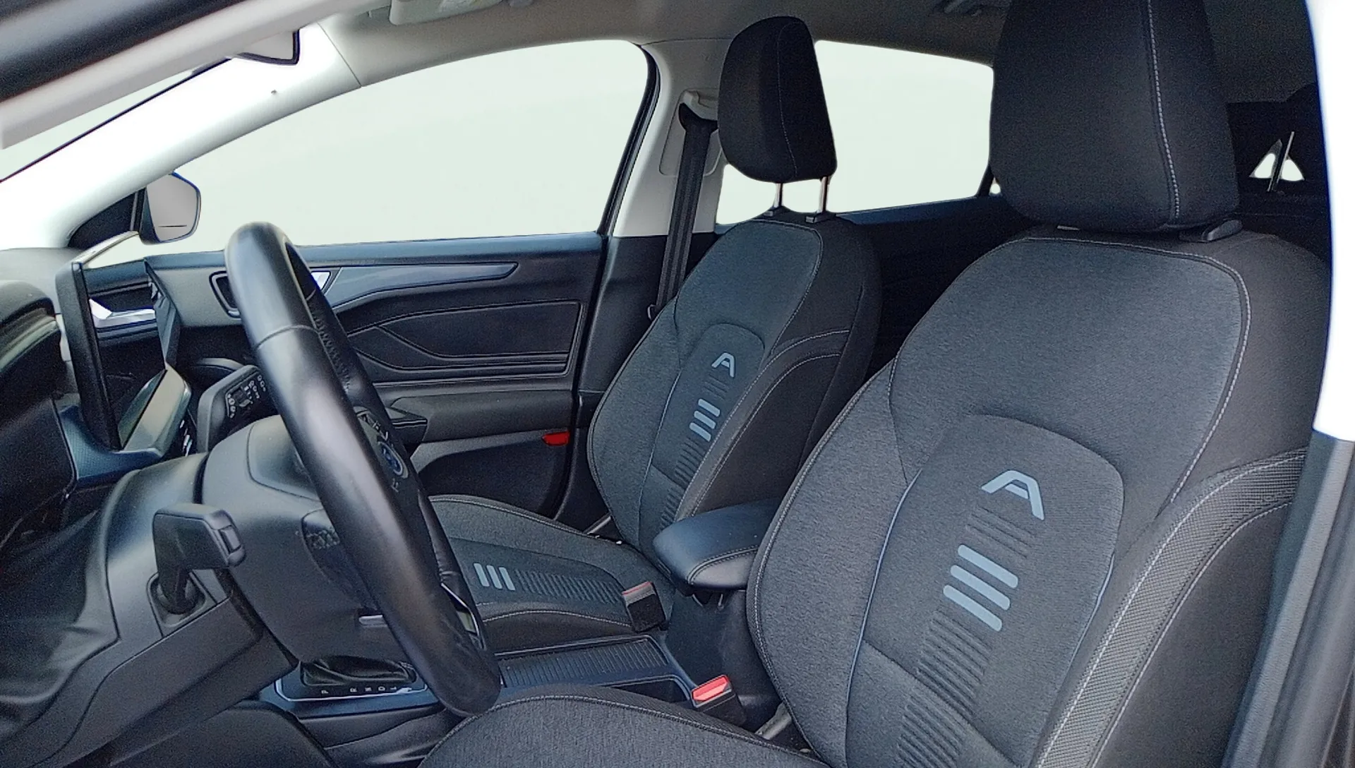 Ford Focus 1.0 EcoBoost MHEV Active - foto 10