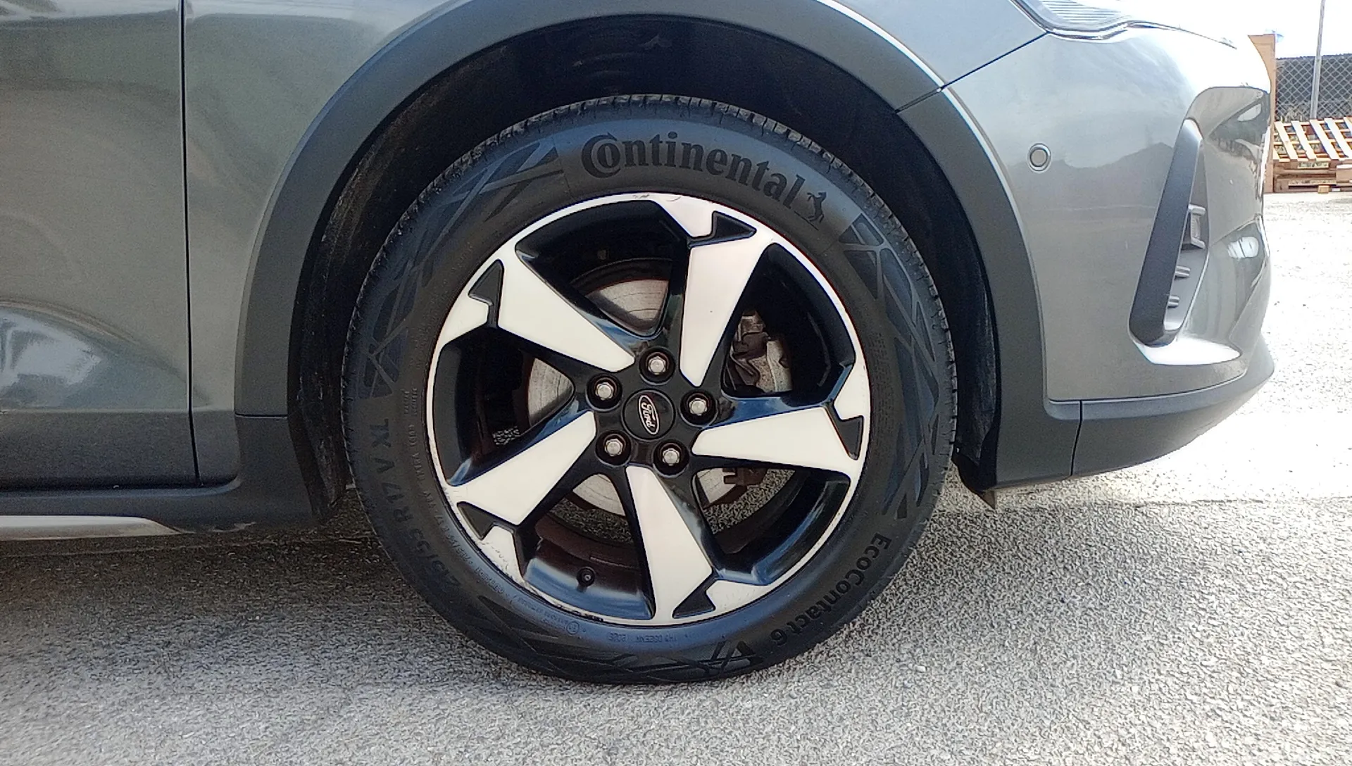 Ford Focus 1.0 EcoBoost MHEV Active - foto 22