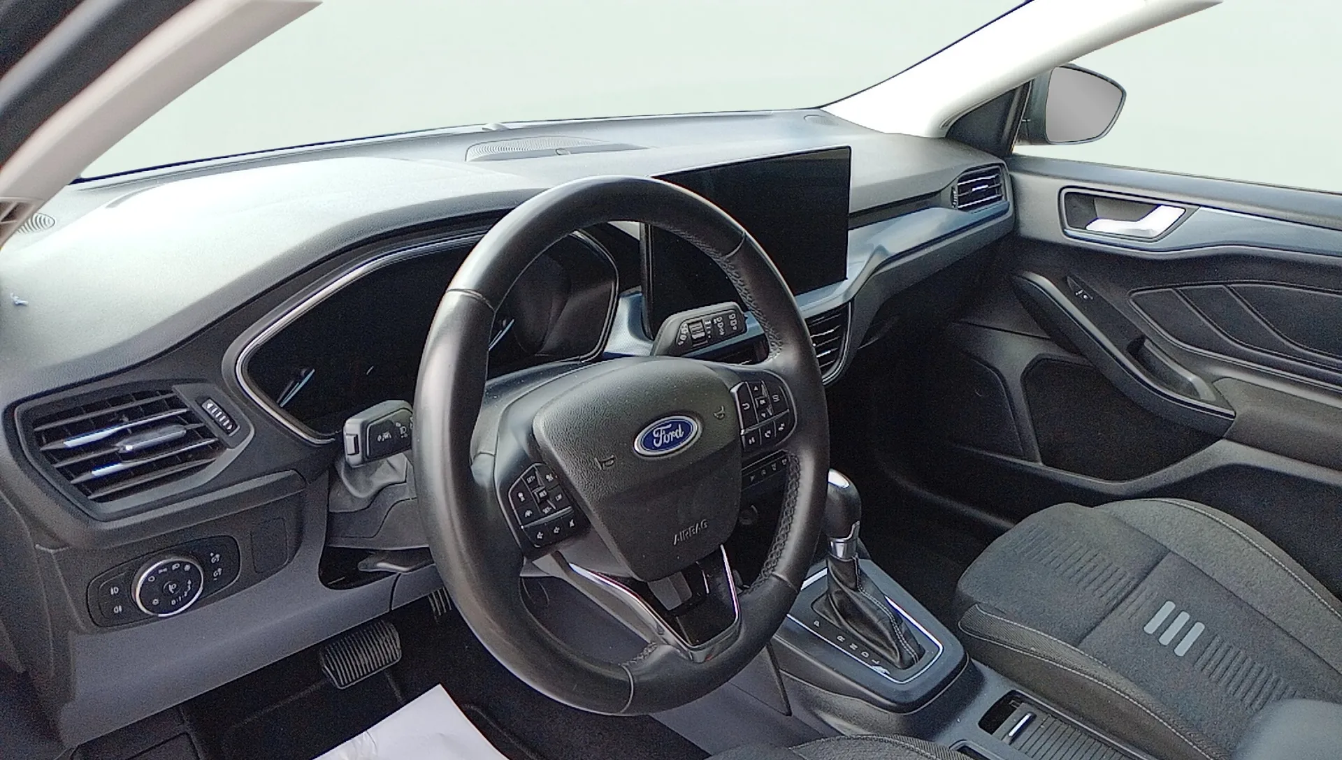 Ford Focus 1.0 EcoBoost MHEV Active - foto 19