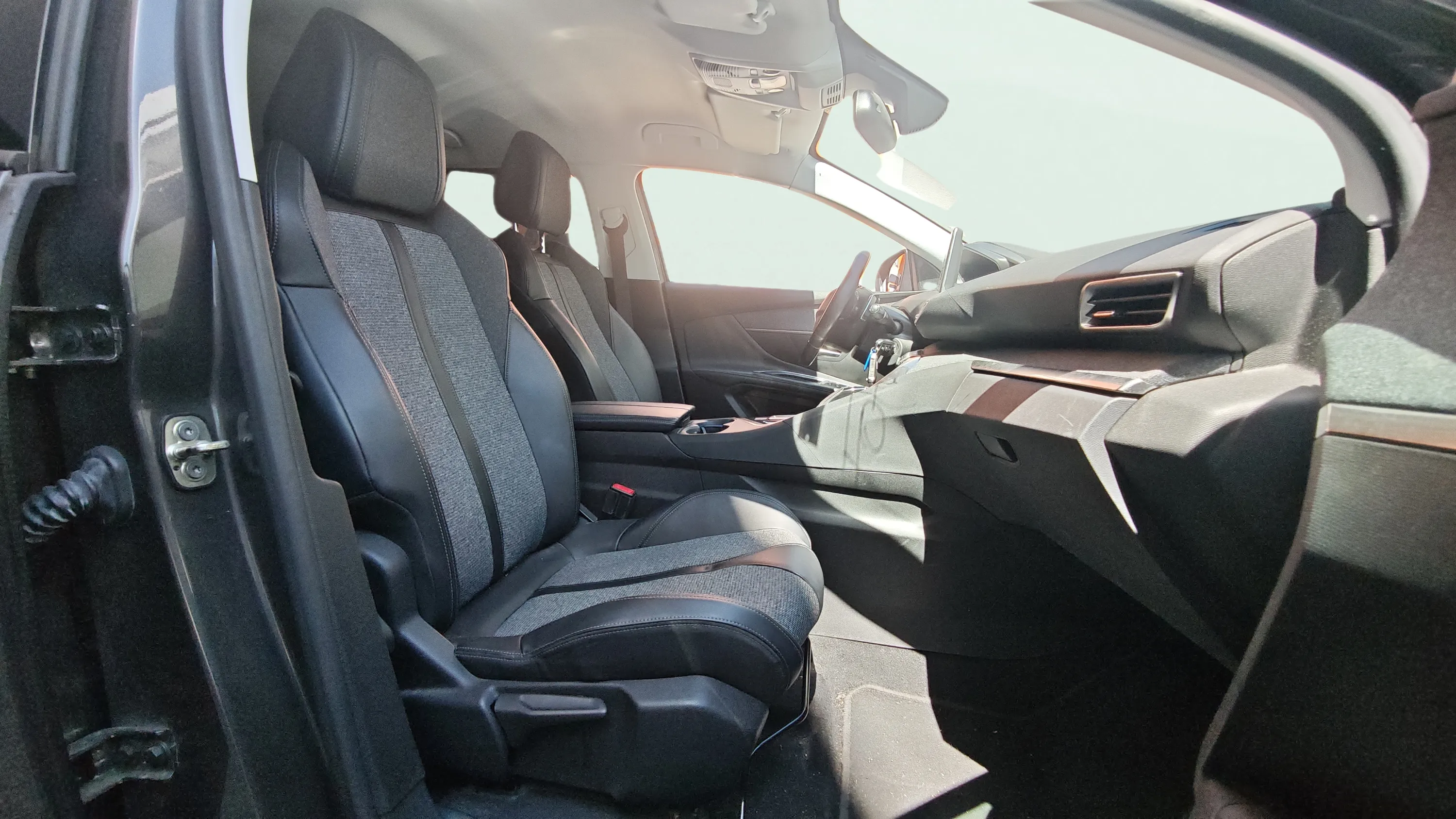 Peugeot 5008 Allure BlueHDi EAT8 - foto 20