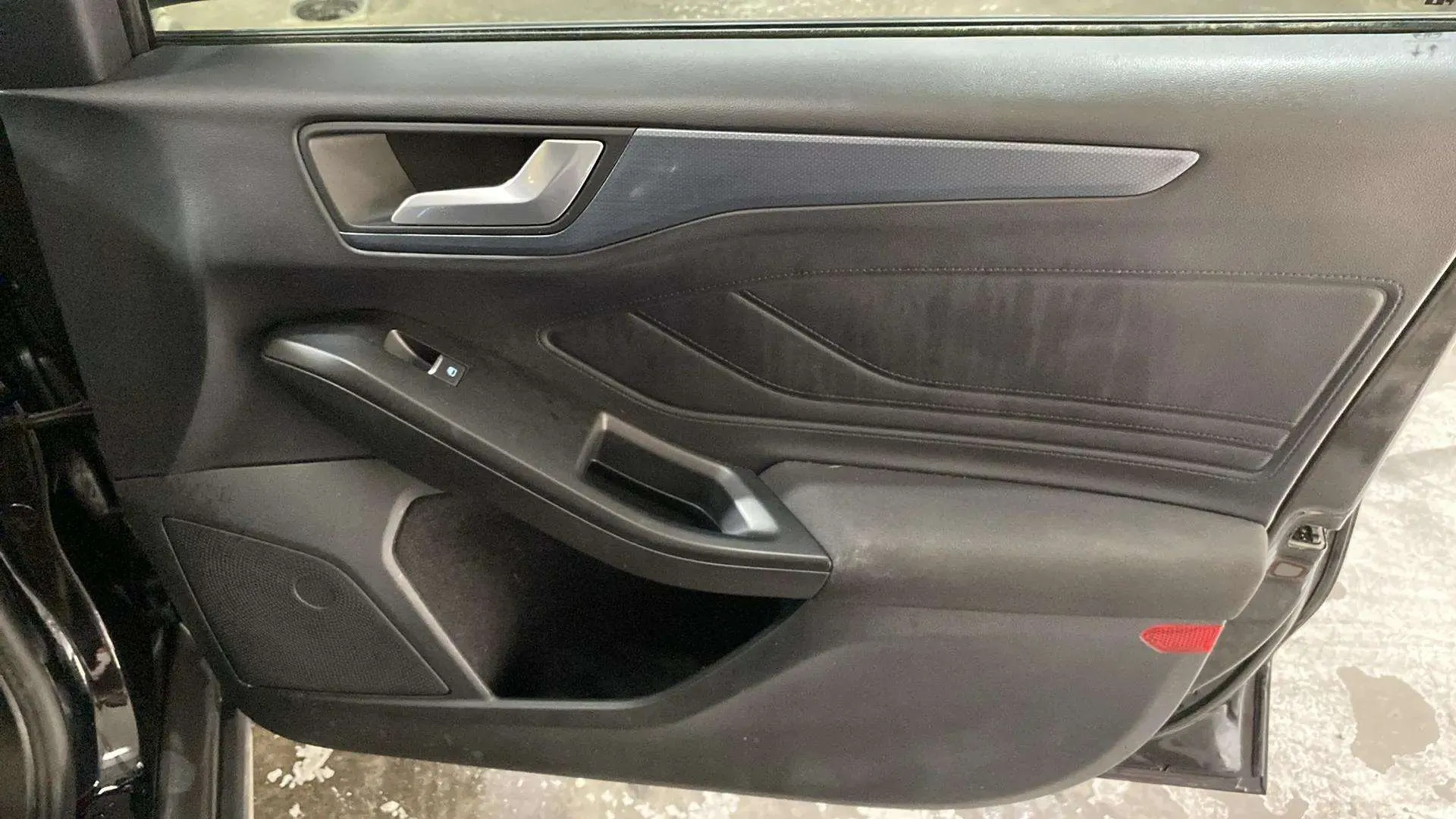 Ford Focus 1.0 EcoBoost MHEV Active Design SIP - foto 19