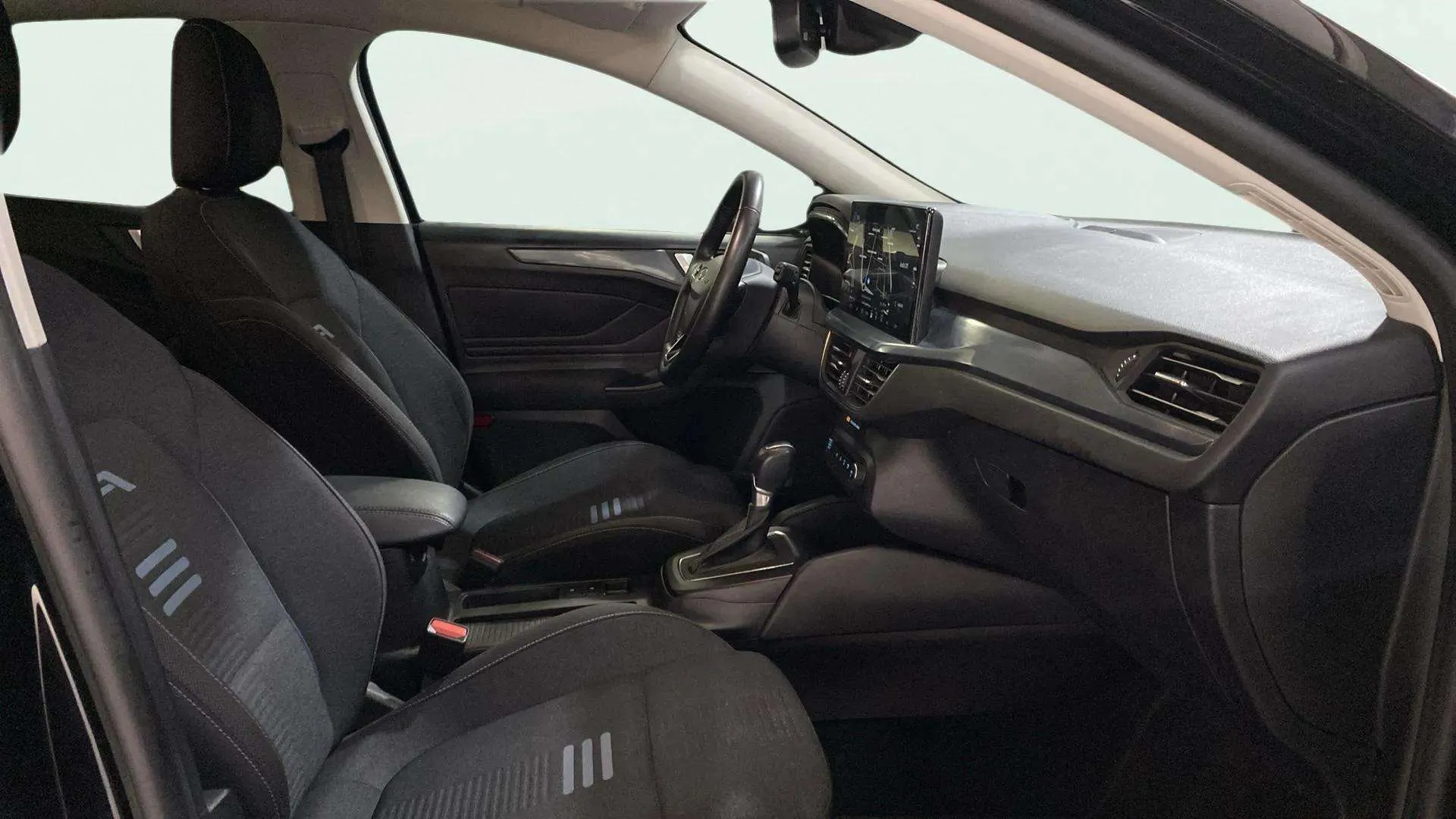 Ford Focus 1.0 EcoBoost MHEV Active Design SIP - foto 9