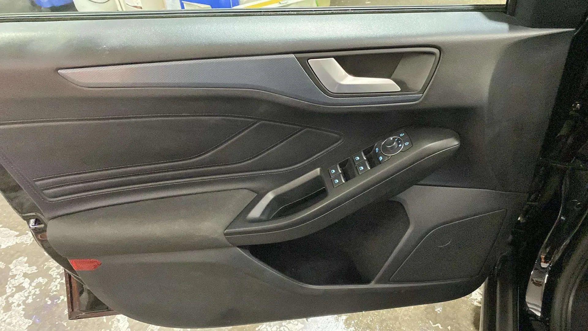 Ford Focus 1.0 EcoBoost MHEV Active Design SIP - foto 18