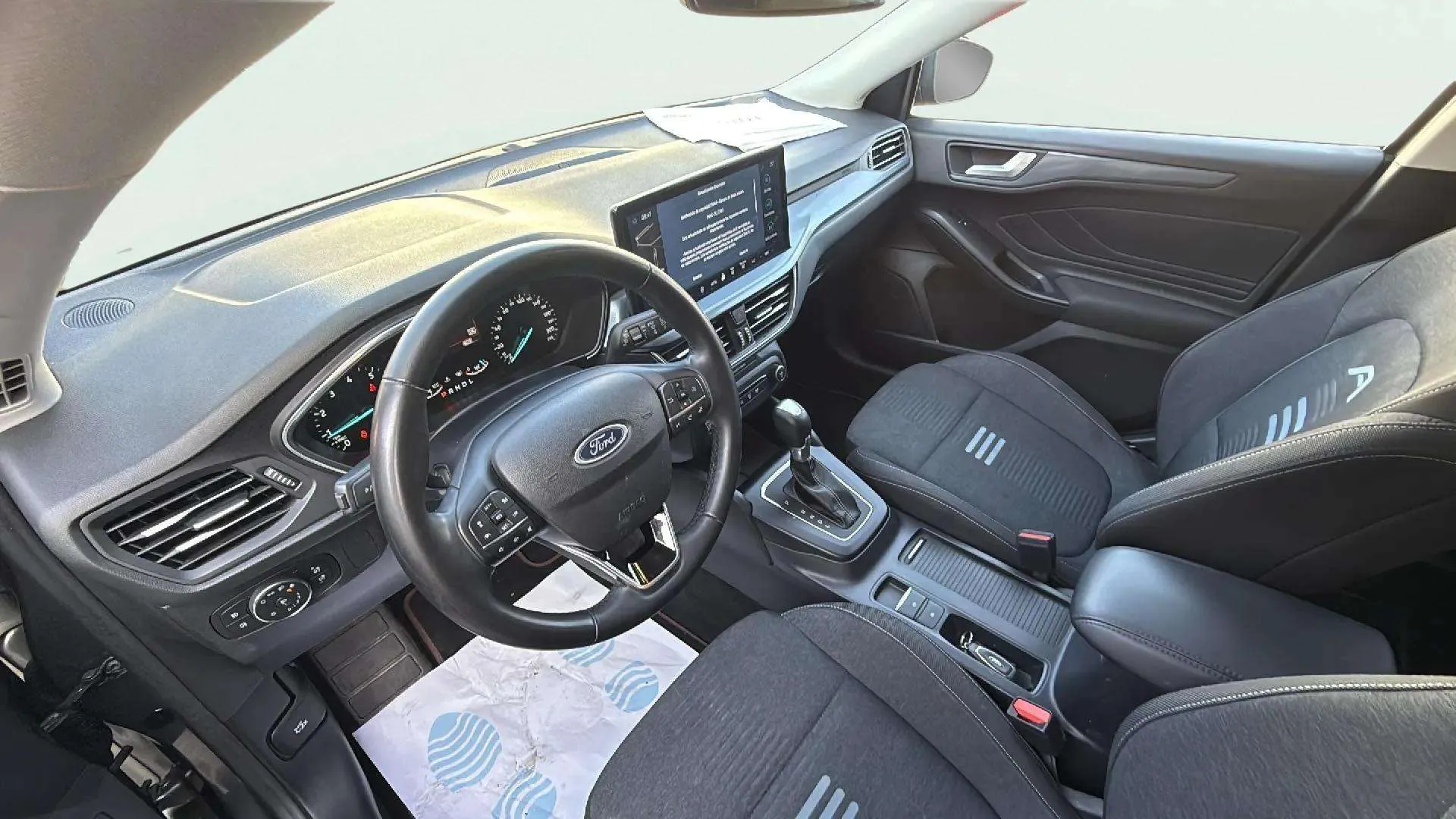Ford Focus 1.0 EcoBoost MHEV Active - foto 13