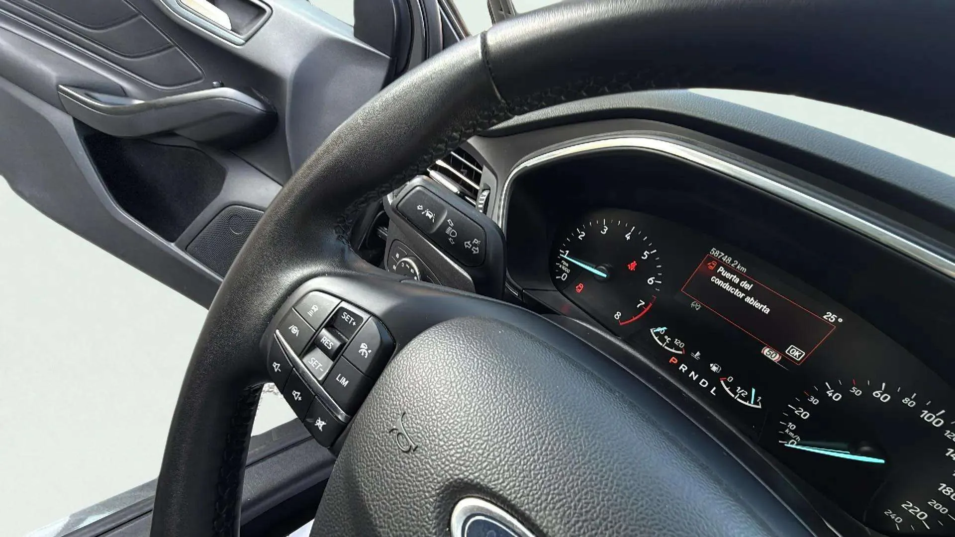 Ford Focus 1.0 EcoBoost MHEV Active - foto 23