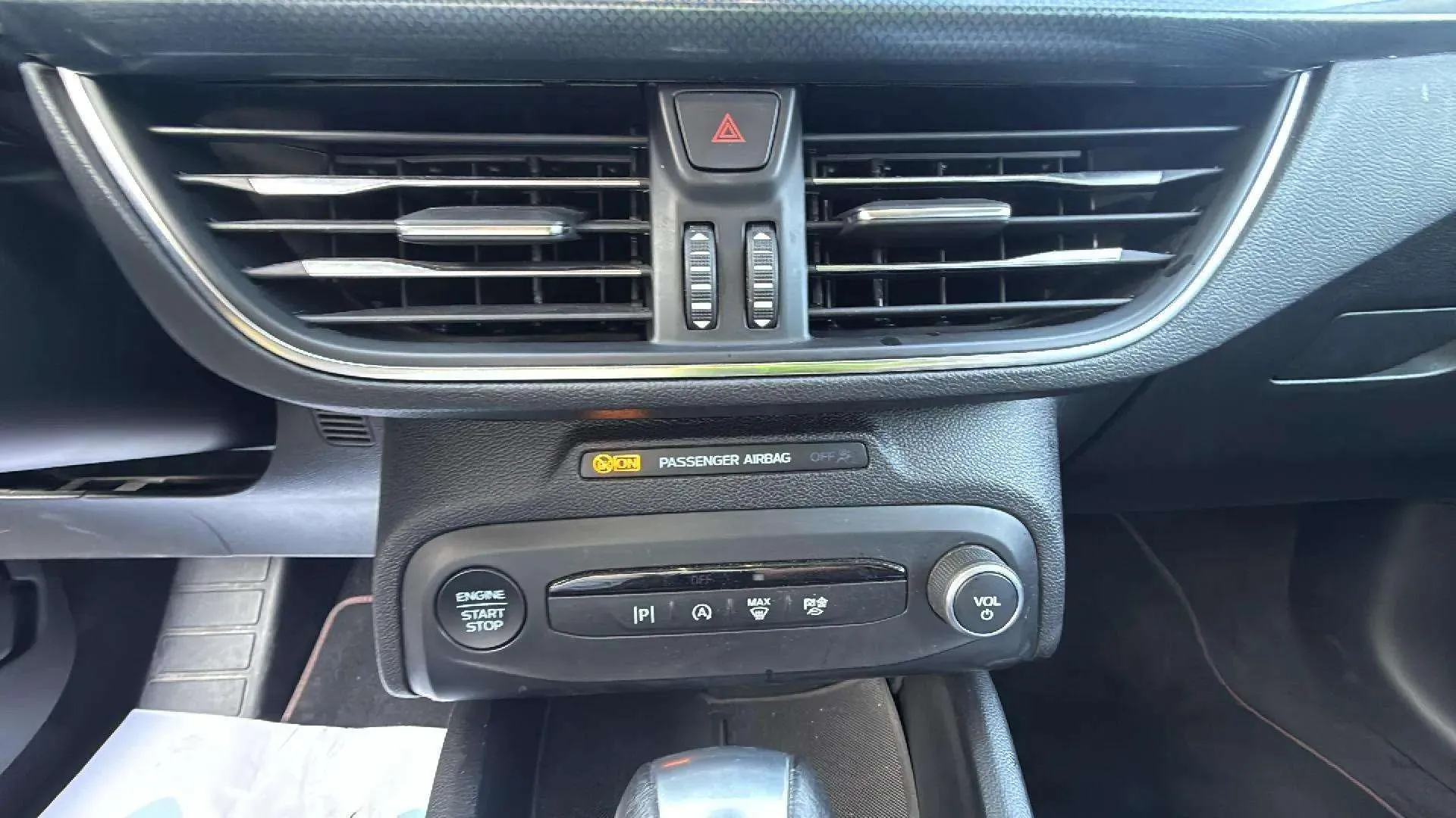 Ford Focus 1.0 EcoBoost MHEV Active - foto 18