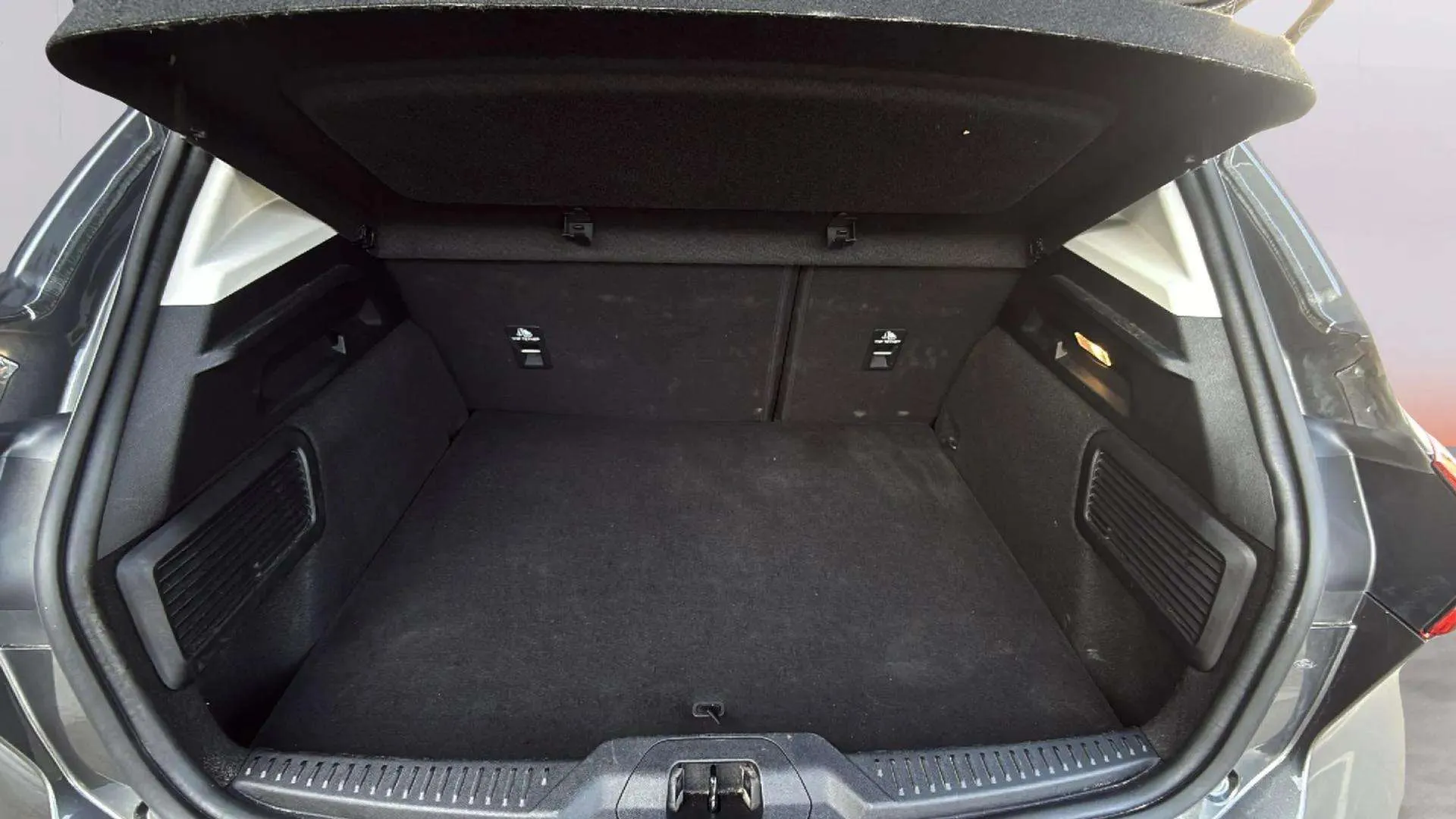 Ford Focus 1.0 EcoBoost MHEV Active - foto 28