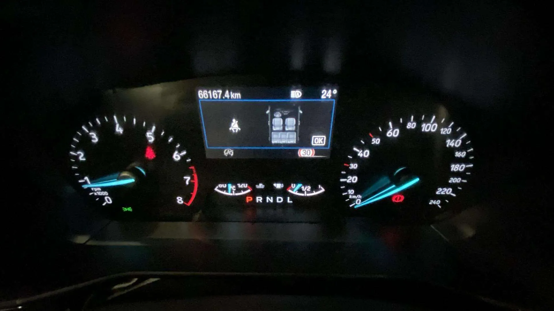 Ford Focus 1.0 EcoBoost MHEV Active - foto 11