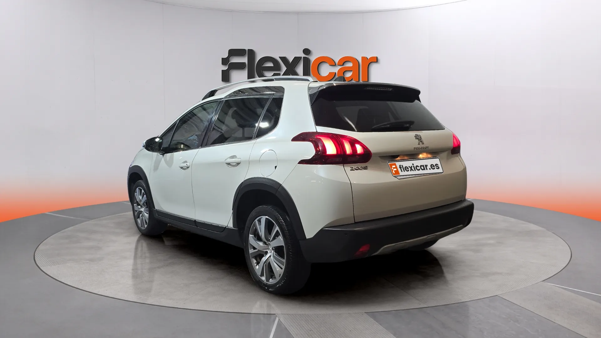 Peugeot 2008 Allure 1.2 PureTech - foto 3