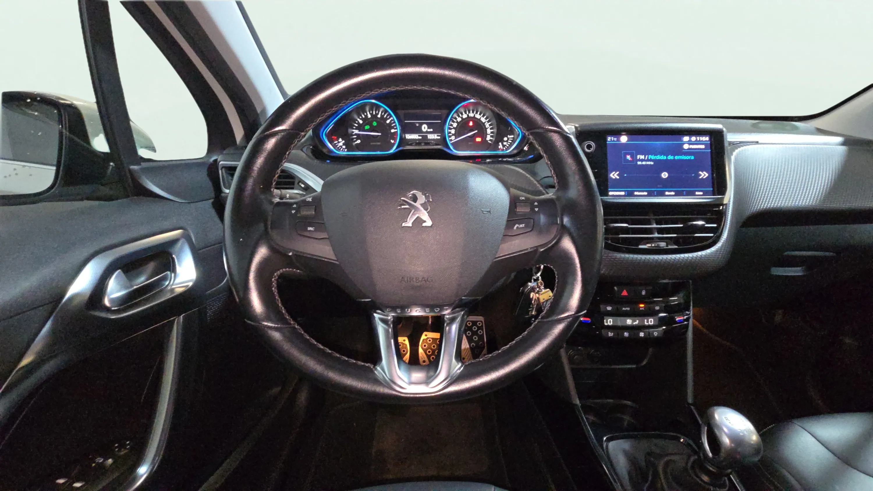 Peugeot 2008 Allure 1.2 PureTech - foto 11
