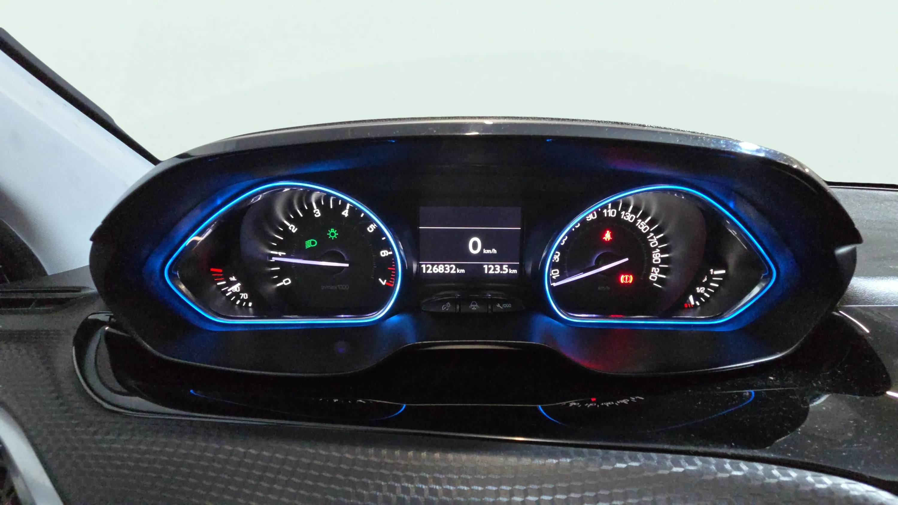 Peugeot 2008 Allure 1.2 PureTech - foto 14