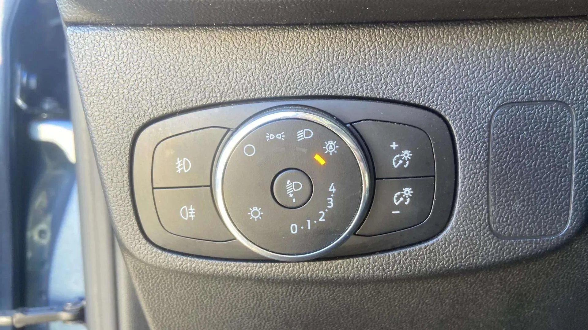Ford Focus 1.0 EcoBoost MHEV Active - foto 20