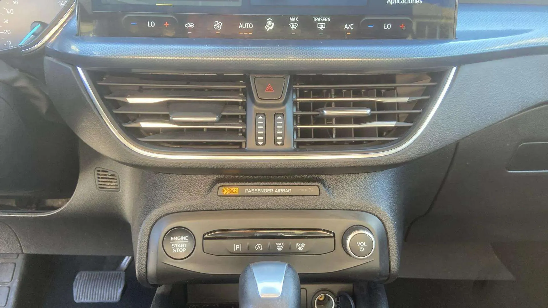 Ford Focus 1.0 EcoBoost MHEV Active - foto 18