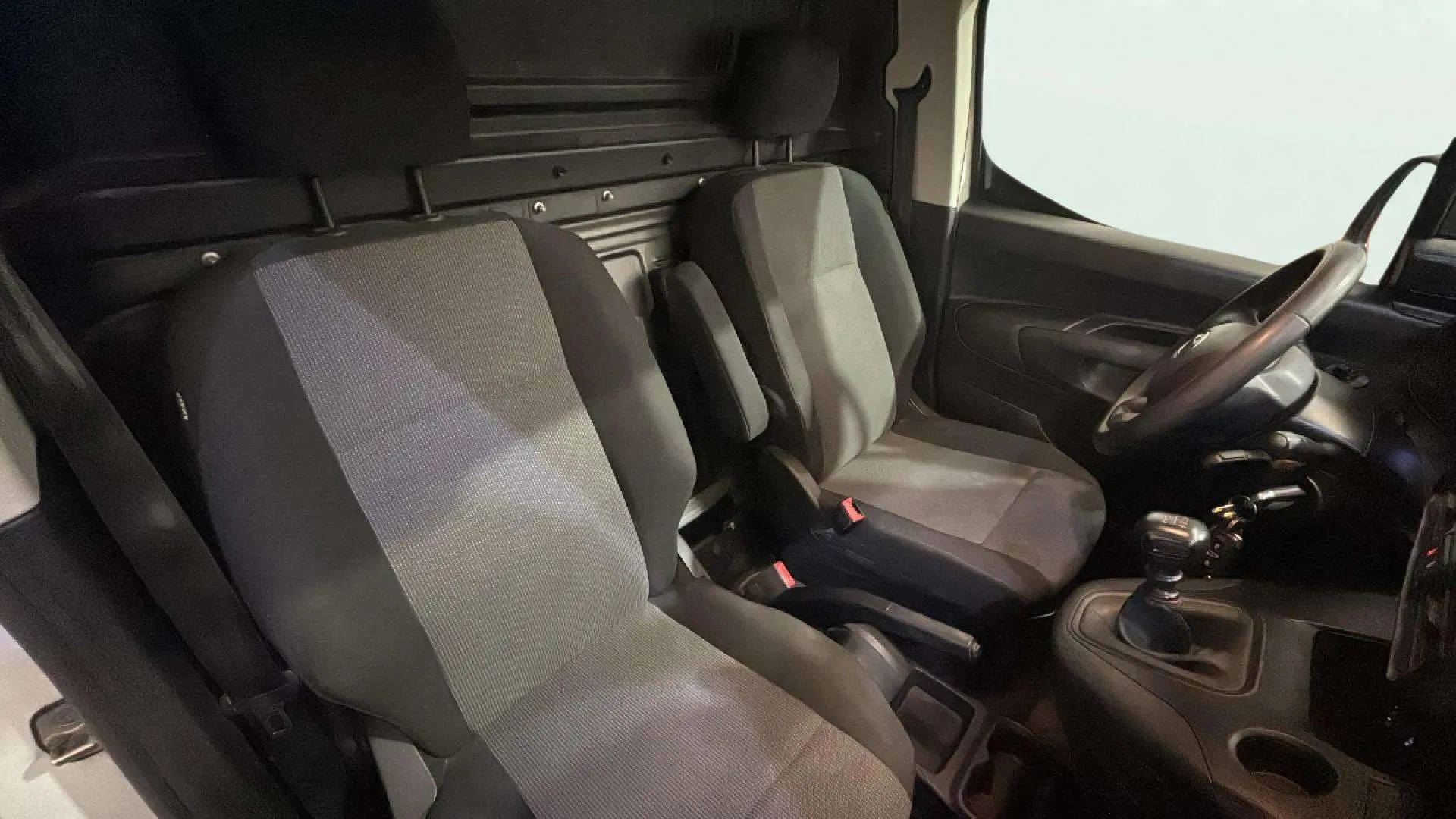 Toyota Proace City Van GX L1 1.5D Van 650 k - foto 17