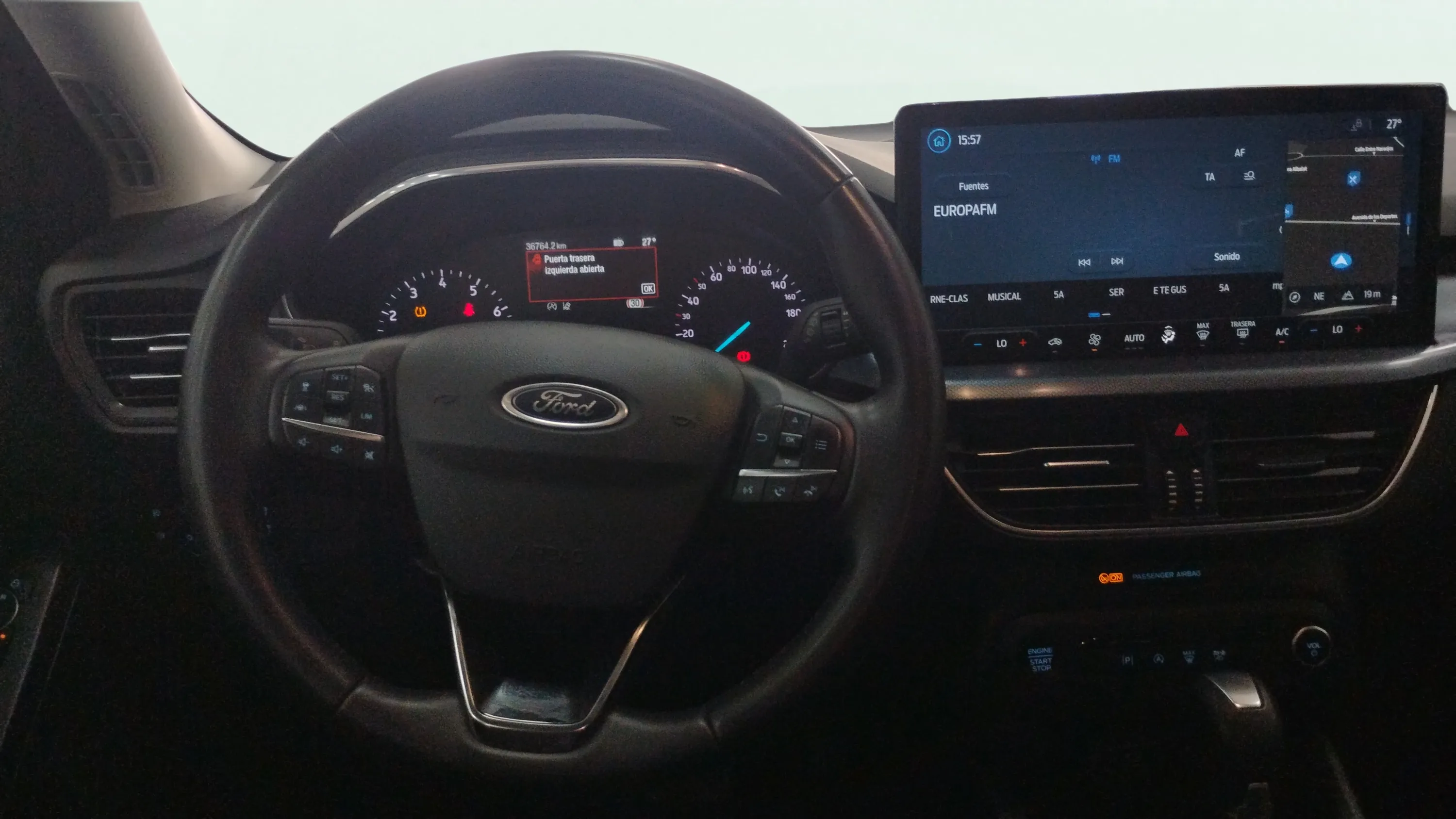 Ford Focus 1.0 EcoBoost MHEV Active - foto 16